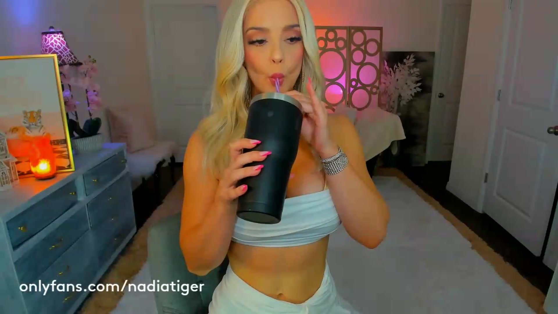 Gallery image thumbnail from NadiaTiger's myfreecams stream on, 08/28/2026, 22:16 image 19 of 20