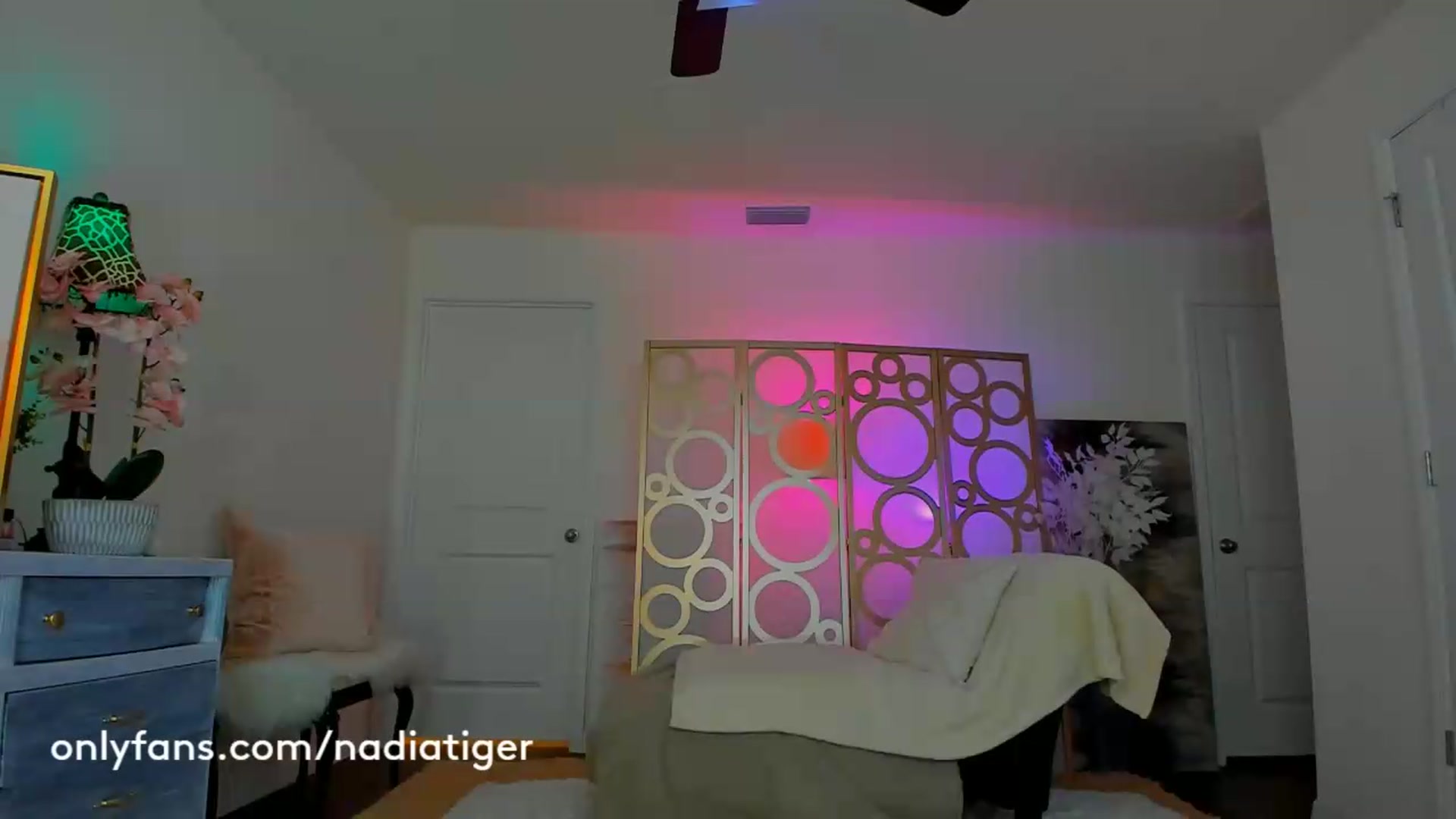 Gallery image thumbnail from NadiaTiger's myfreecams stream on, 09/06/2026, 03:16 image 7 of 20