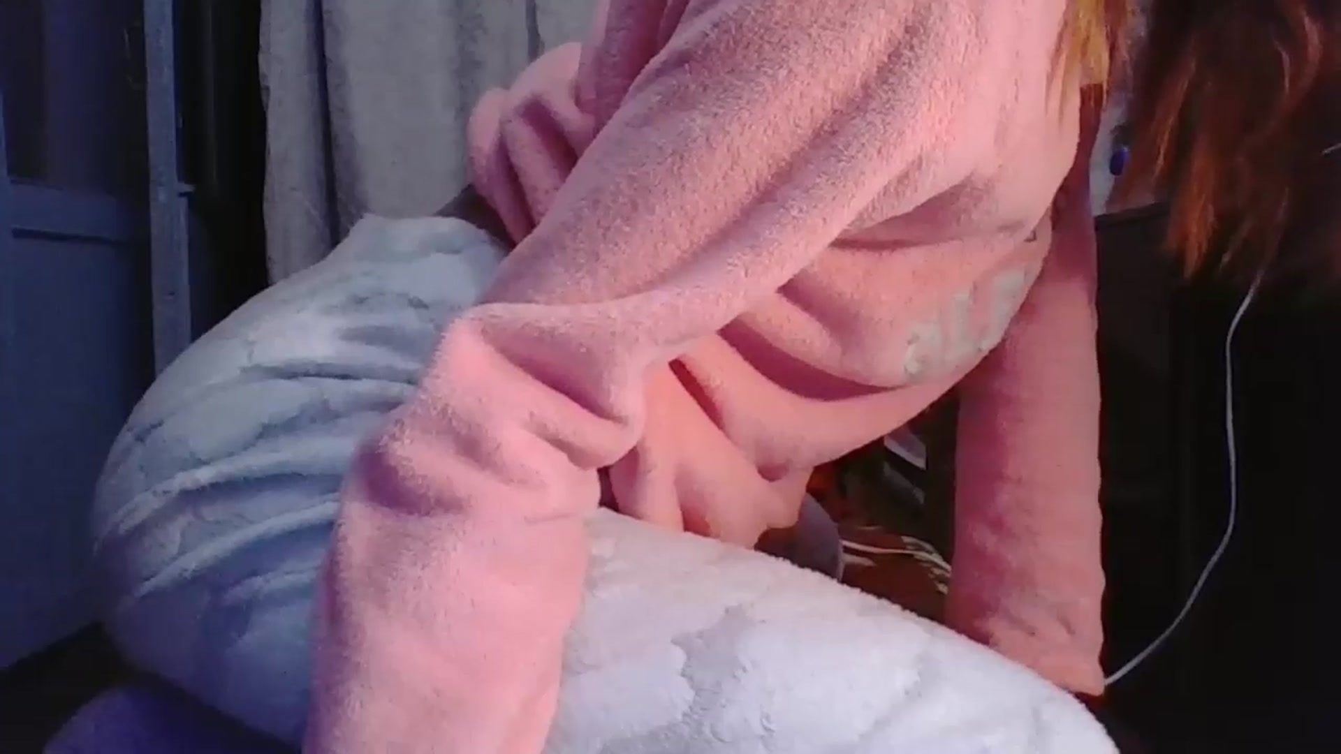 Gallery image thumbnail from Nadia_Best's myfreecams stream on, 01/11/2025, 15:04 image 15 of 20