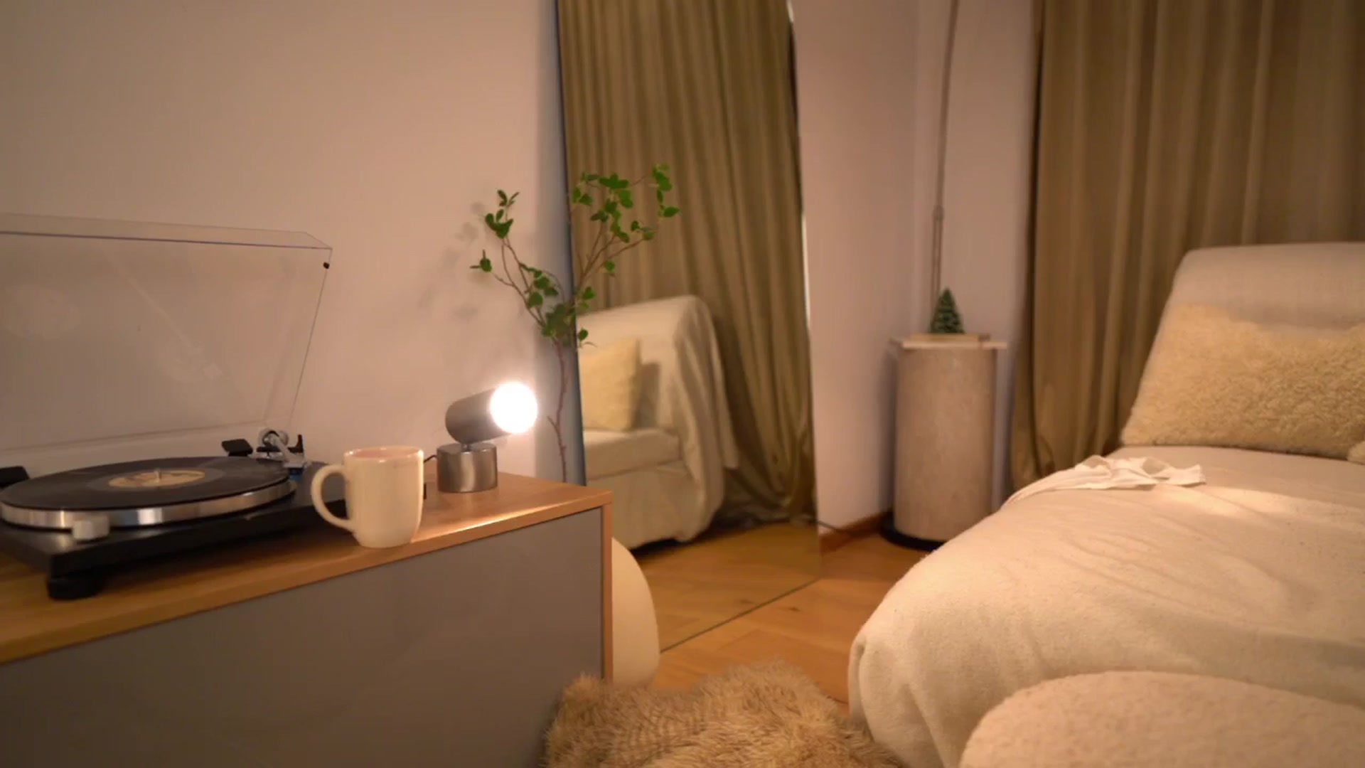 Gallery image thumbnail from Nadiabliss's myfreecams stream on, 12/09/2025, 01:05 image 4 of 20