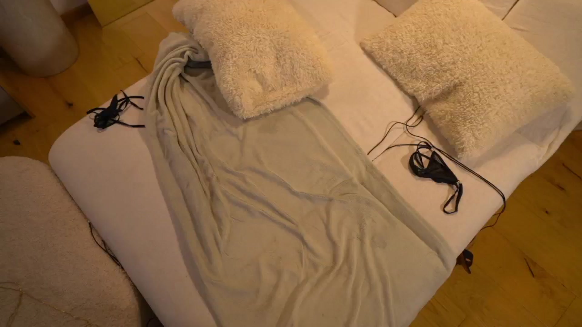 Gallery image thumbnail from Nadiabliss's myfreecams stream on, 02/06/2026, 01:33 image 19 of 20