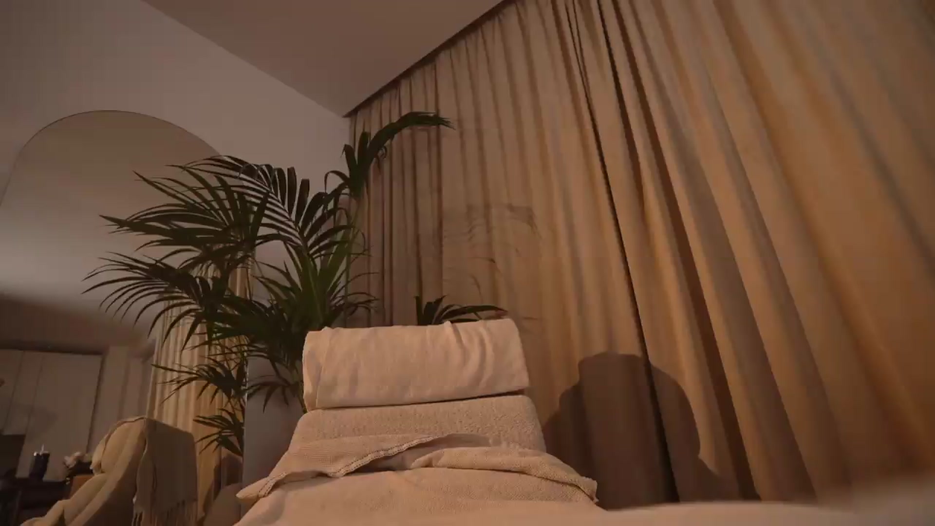 Gallery image thumbnail from Nadiabliss's myfreecams stream on, 07/21/2026, 23:09 image 6 of 20