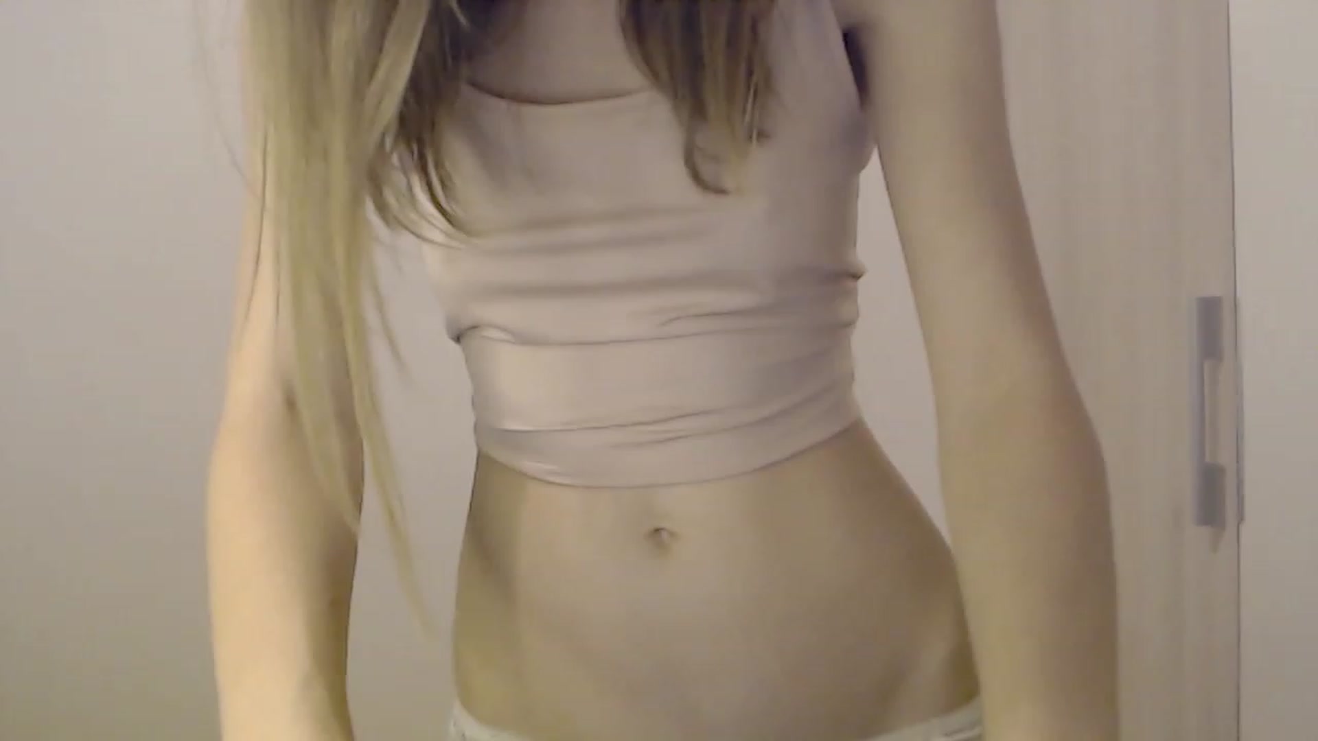 Gallery image thumbnail from Nady_'s myfreecams stream on, 12/16/2022, 18:39 image 2 of 20