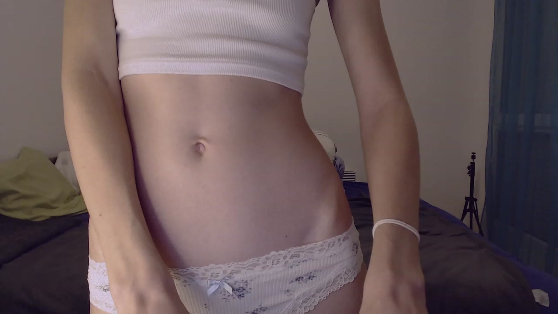 Gallery image thumbnail from Nady_'s myfreecams stream on, 12/17/2023, 18:43 image 14 of 20