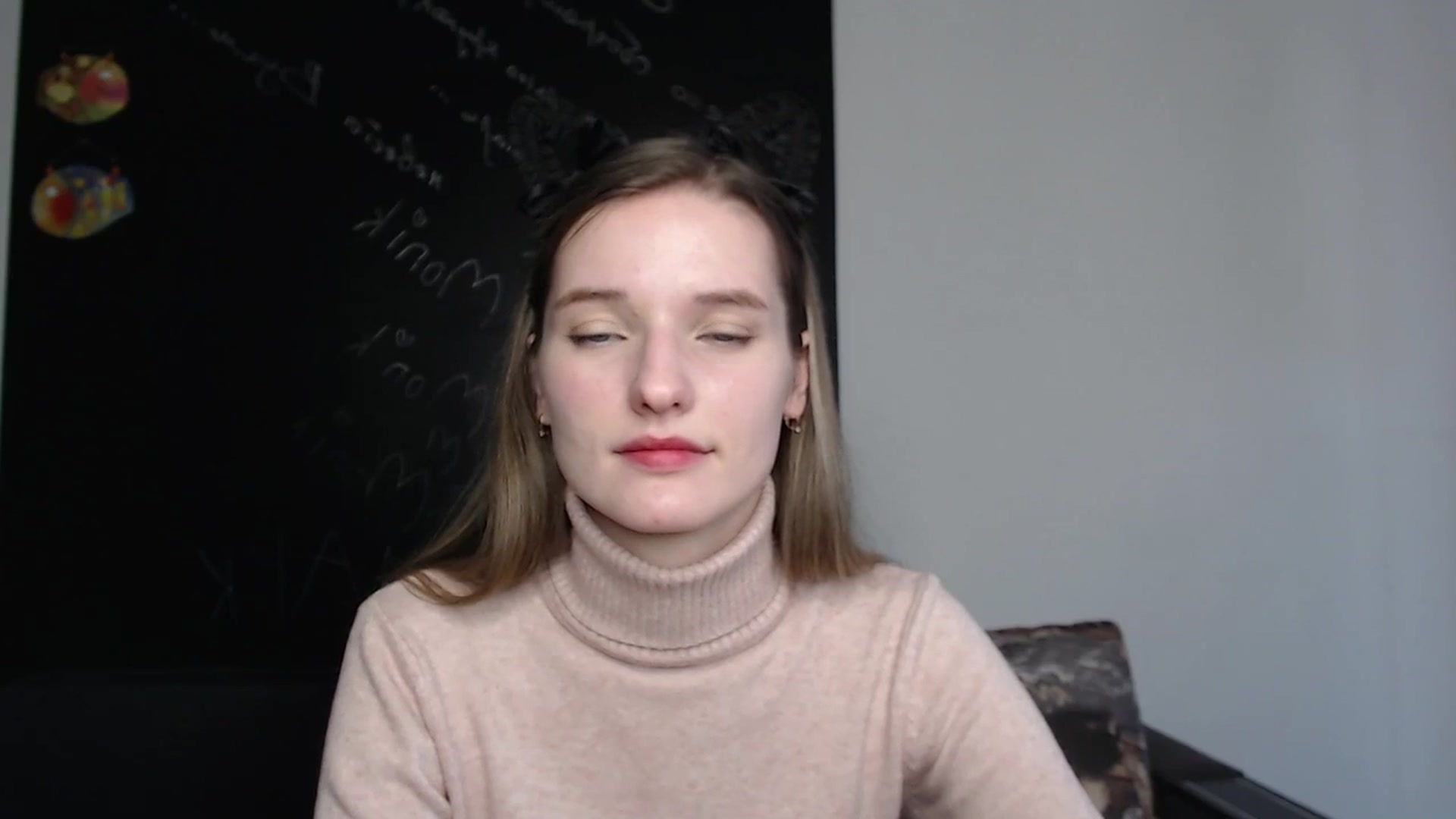 Gallery image thumbnail from NadyaMoons's myfreecams stream on, 03/04/2024, 09:28 image 2 of 20