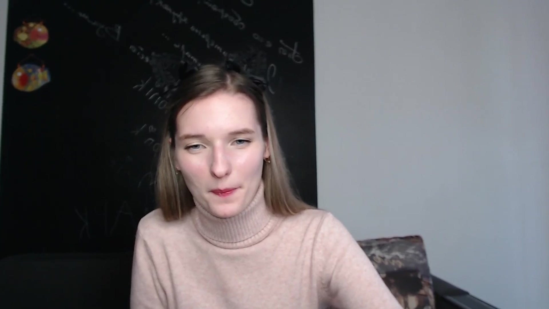 Gallery image thumbnail from NadyaMoons's myfreecams stream on, 03/04/2024, 09:28 image 18 of 20