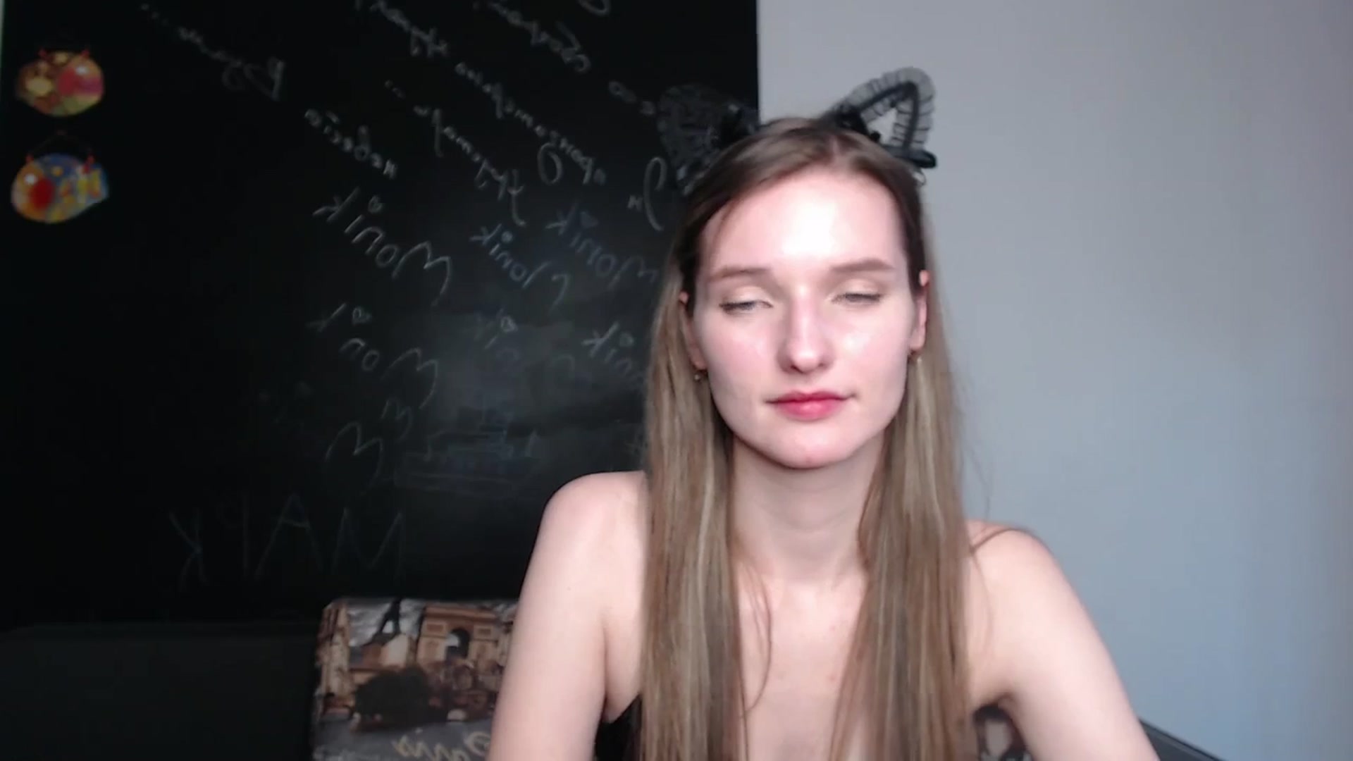 Gallery image thumbnail from NadyaMoons's myfreecams stream on, 03/04/2024, 12:12 image 10 of 20