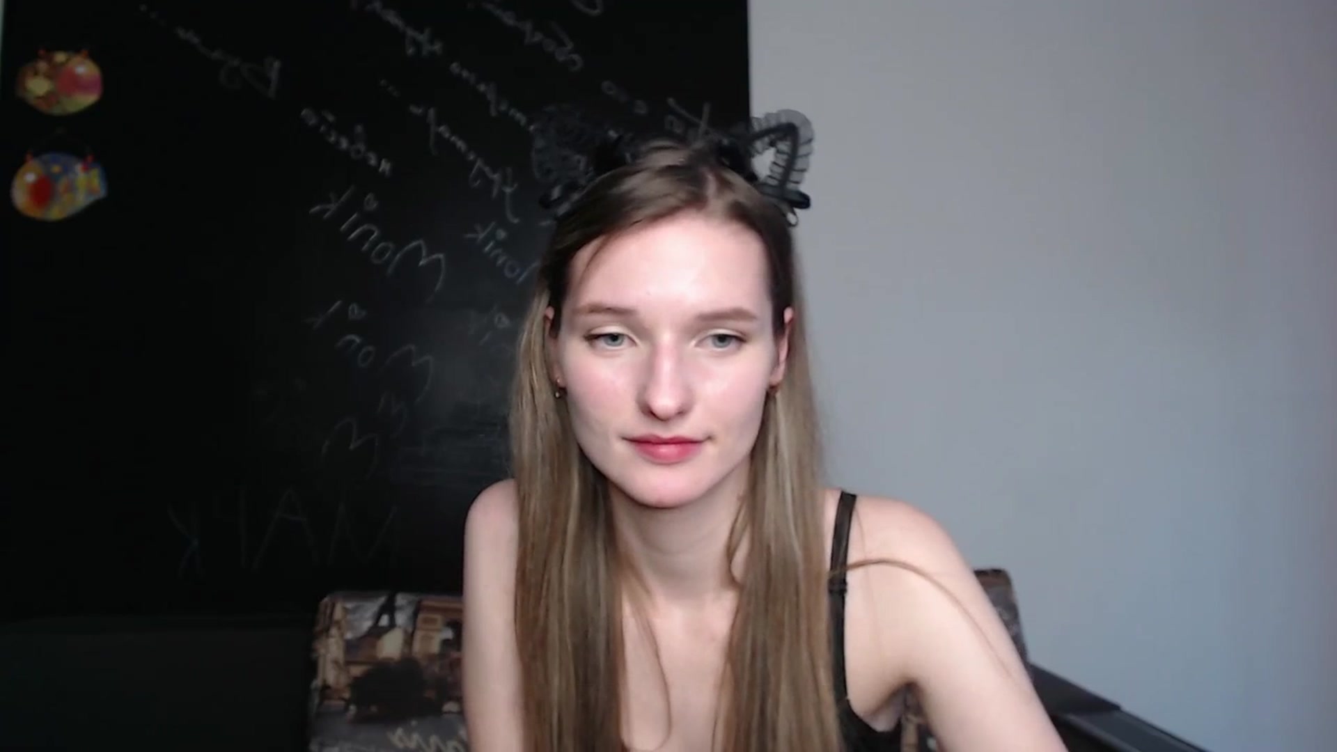 Gallery image thumbnail from NadyaMoons's myfreecams stream on, 03/04/2024, 12:12 image 19 of 20