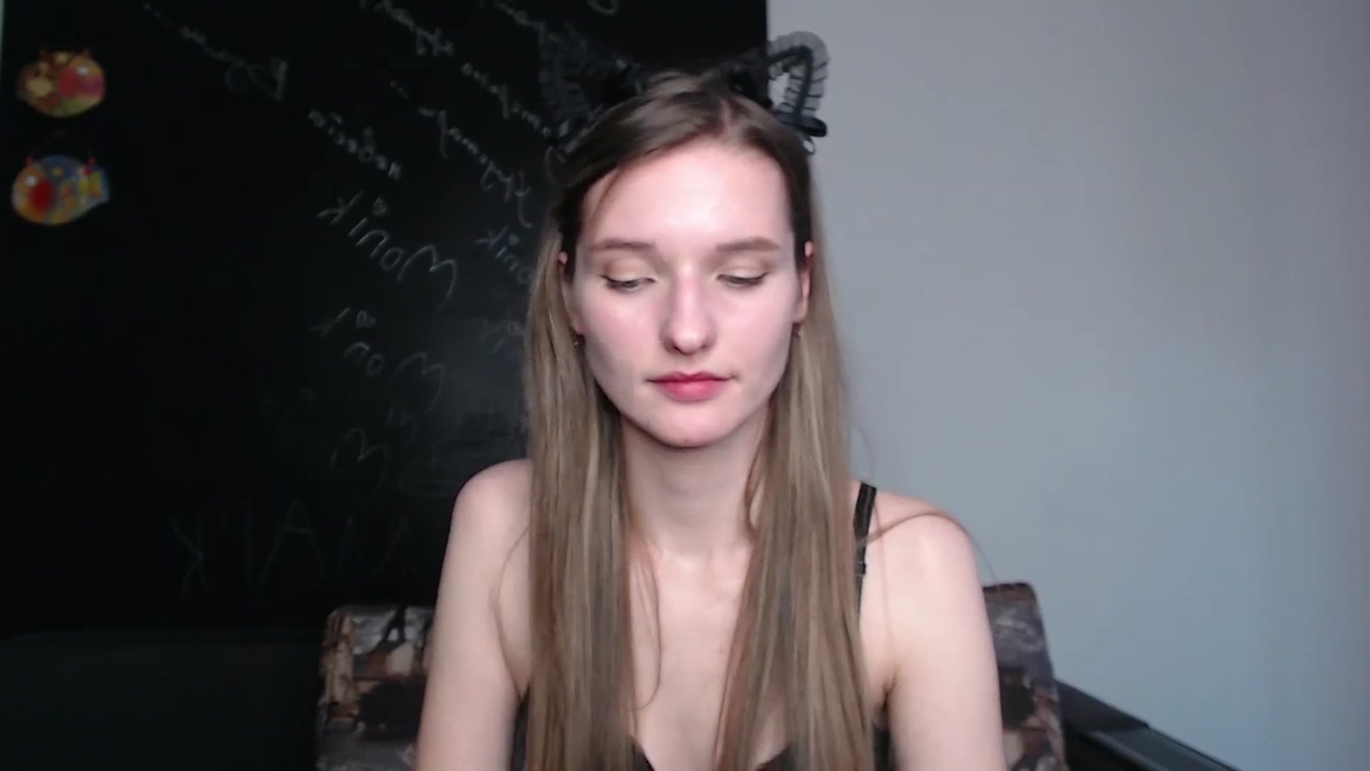Gallery image thumbnail from NadyaMoons's myfreecams stream on, 03/04/2024, 12:12 image 15 of 20