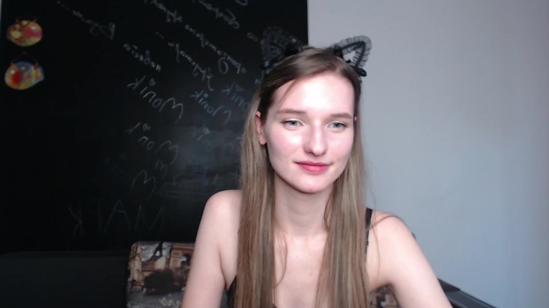 Gallery image thumbnail from NadyaMoons's myfreecams stream on, 03/04/2024, 12:12 image 8 of 20
