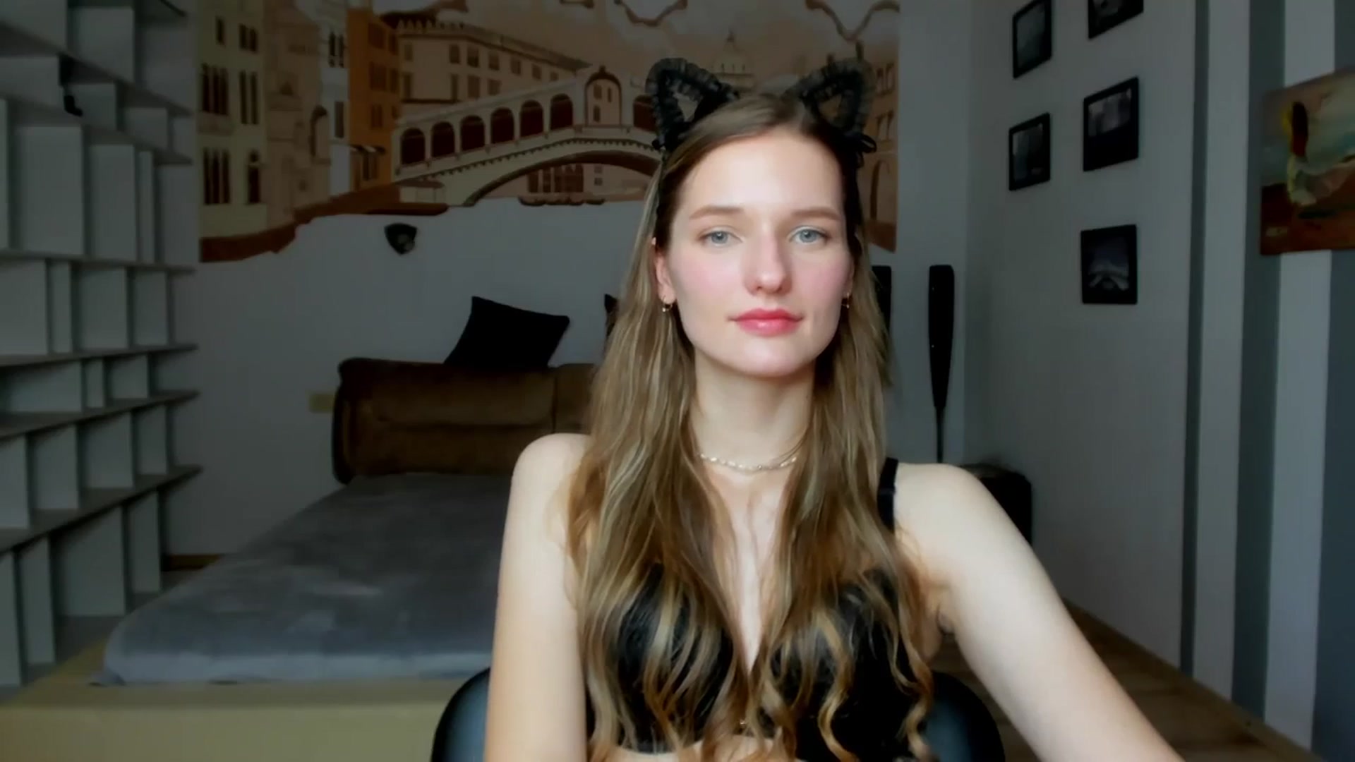 Gallery image thumbnail from NadyaMoons's myfreecams stream on, 03/12/2024, 09:32 image 16 of 20