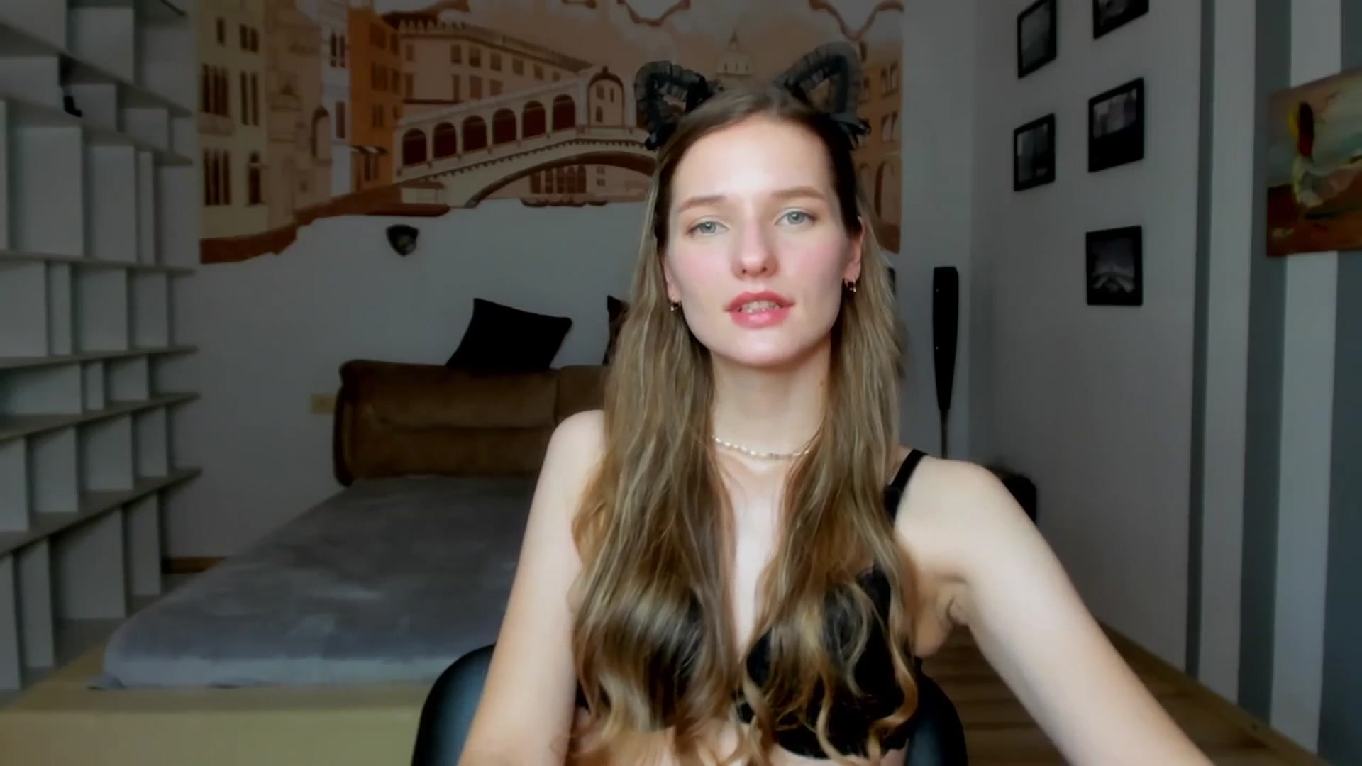 Gallery image thumbnail from NadyaMoons's myfreecams stream on, 03/12/2024, 09:32 image 8 of 20