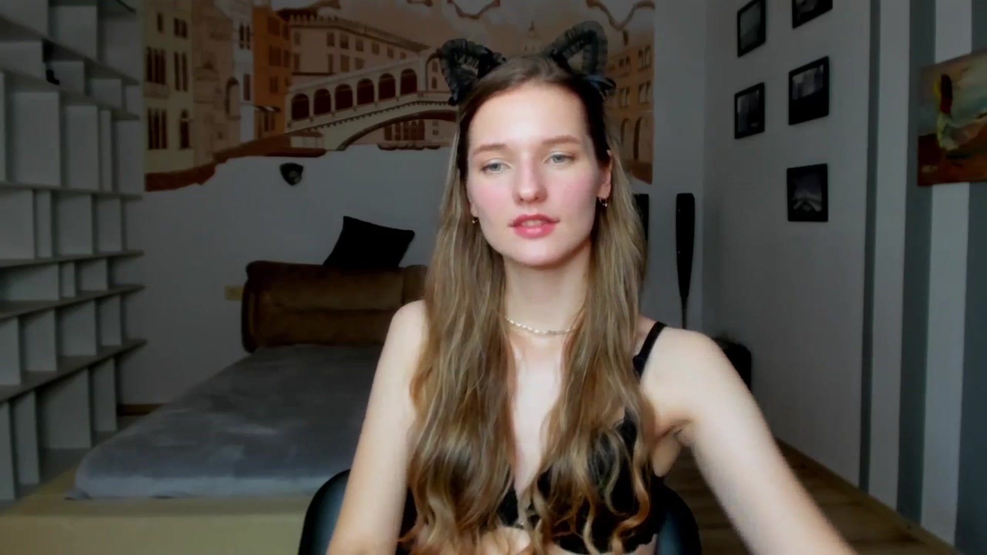 Gallery image thumbnail from NadyaMoons's myfreecams stream on, 03/12/2024, 09:32 image 5 of 20