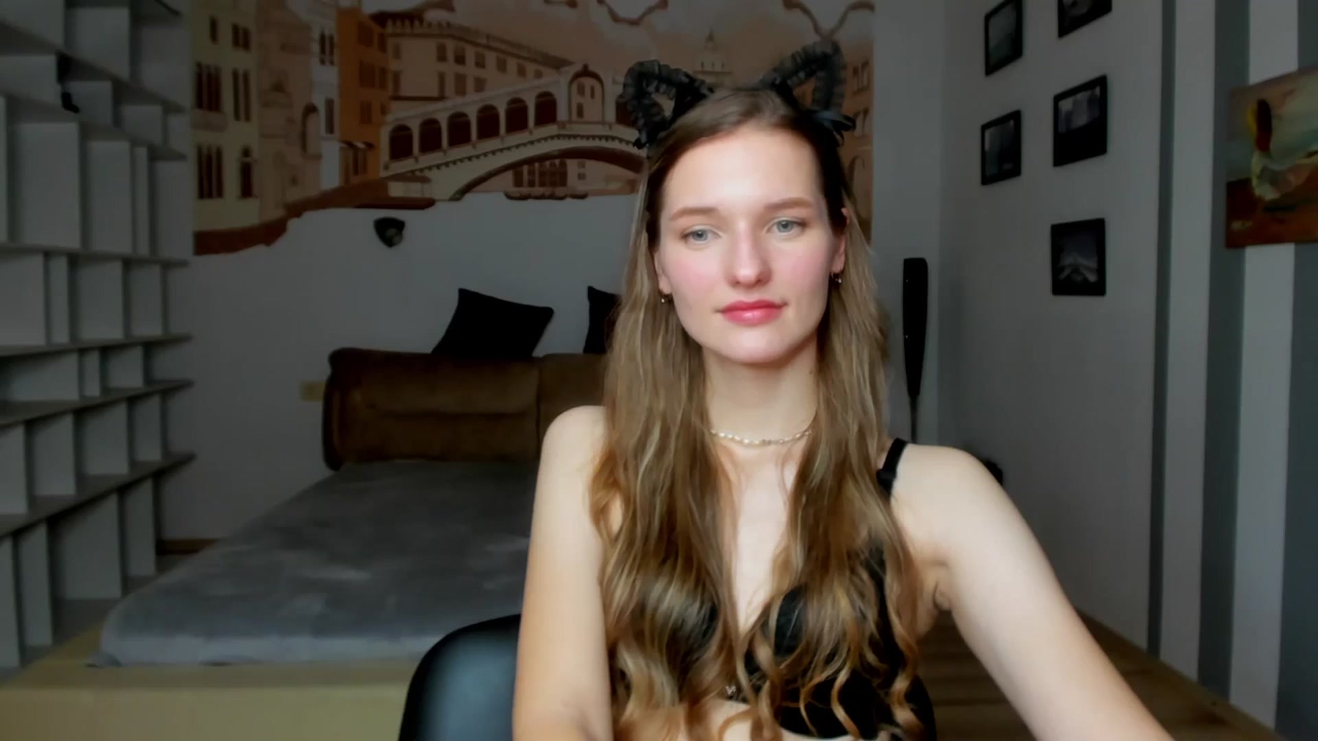 Gallery image thumbnail from NadyaMoons's myfreecams stream on, 03/12/2024, 09:32 image 11 of 20
