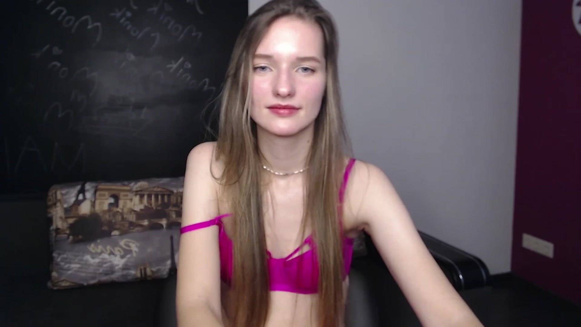 Gallery image thumbnail from NadyaMoons's myfreecams stream on, 03/13/2024, 11:45 image 17 of 20