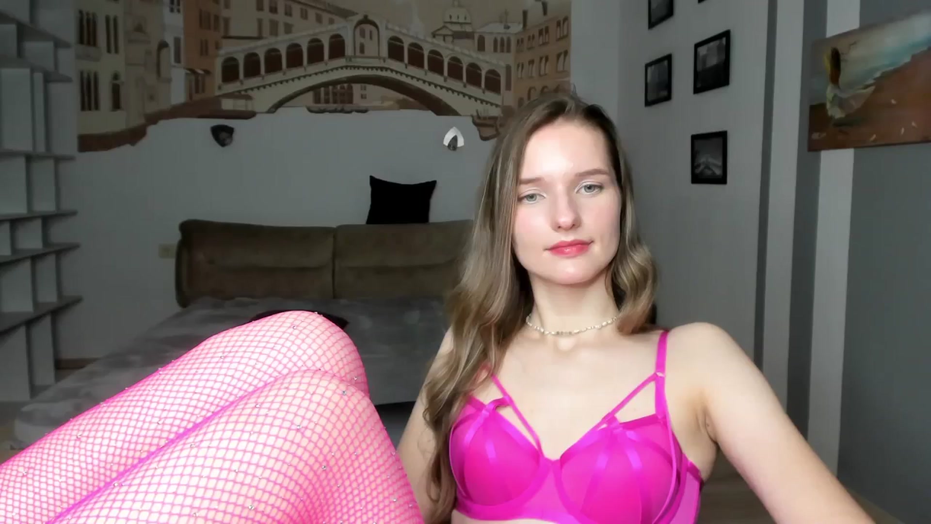 Gallery image thumbnail from NadyaMoons's myfreecams stream on, 03/18/2024, 12:08 image 5 of 20