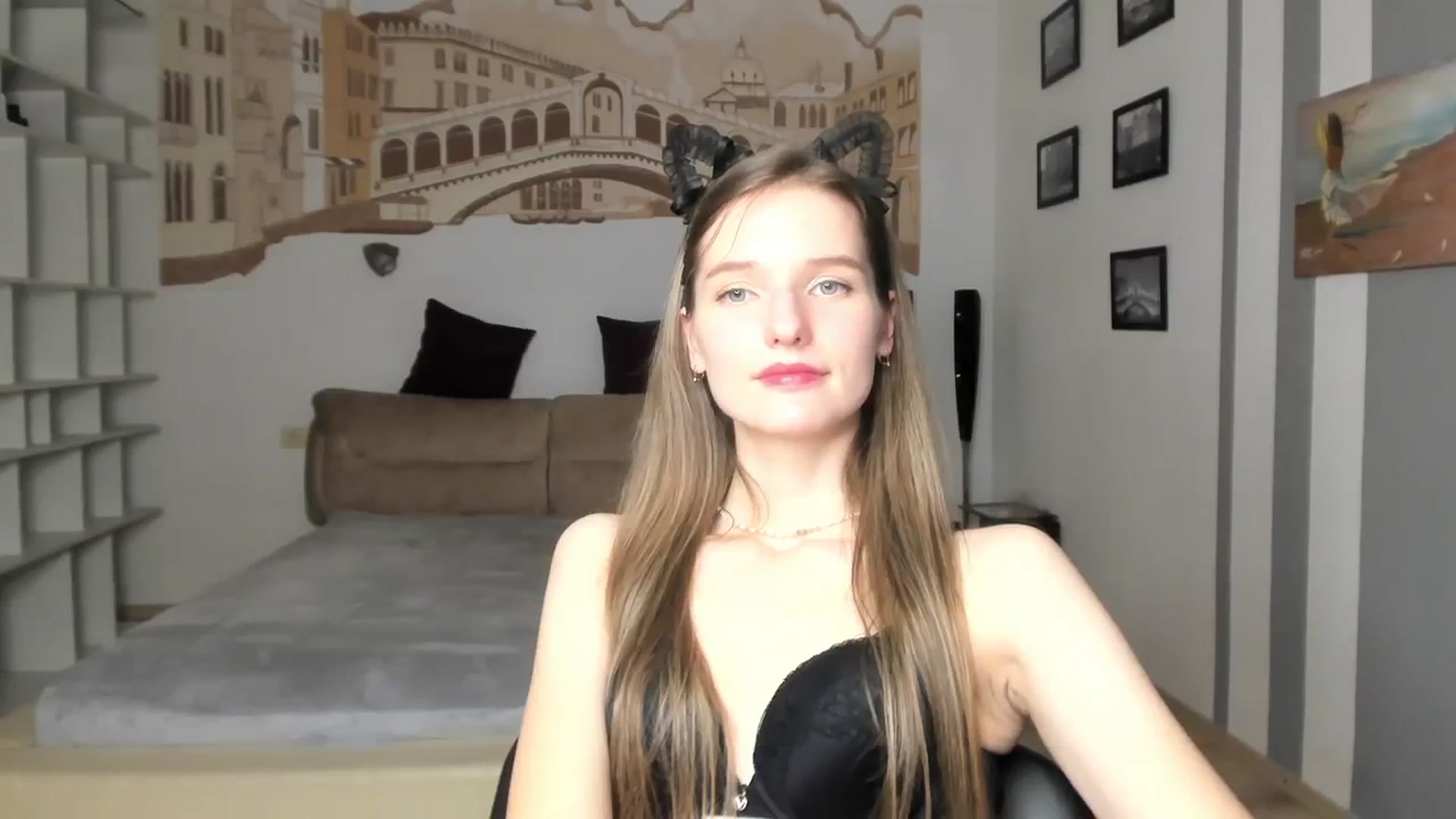 Gallery image thumbnail from NadyaMoons's myfreecams stream on, 03/23/2024, 11:09 image 17 of 20