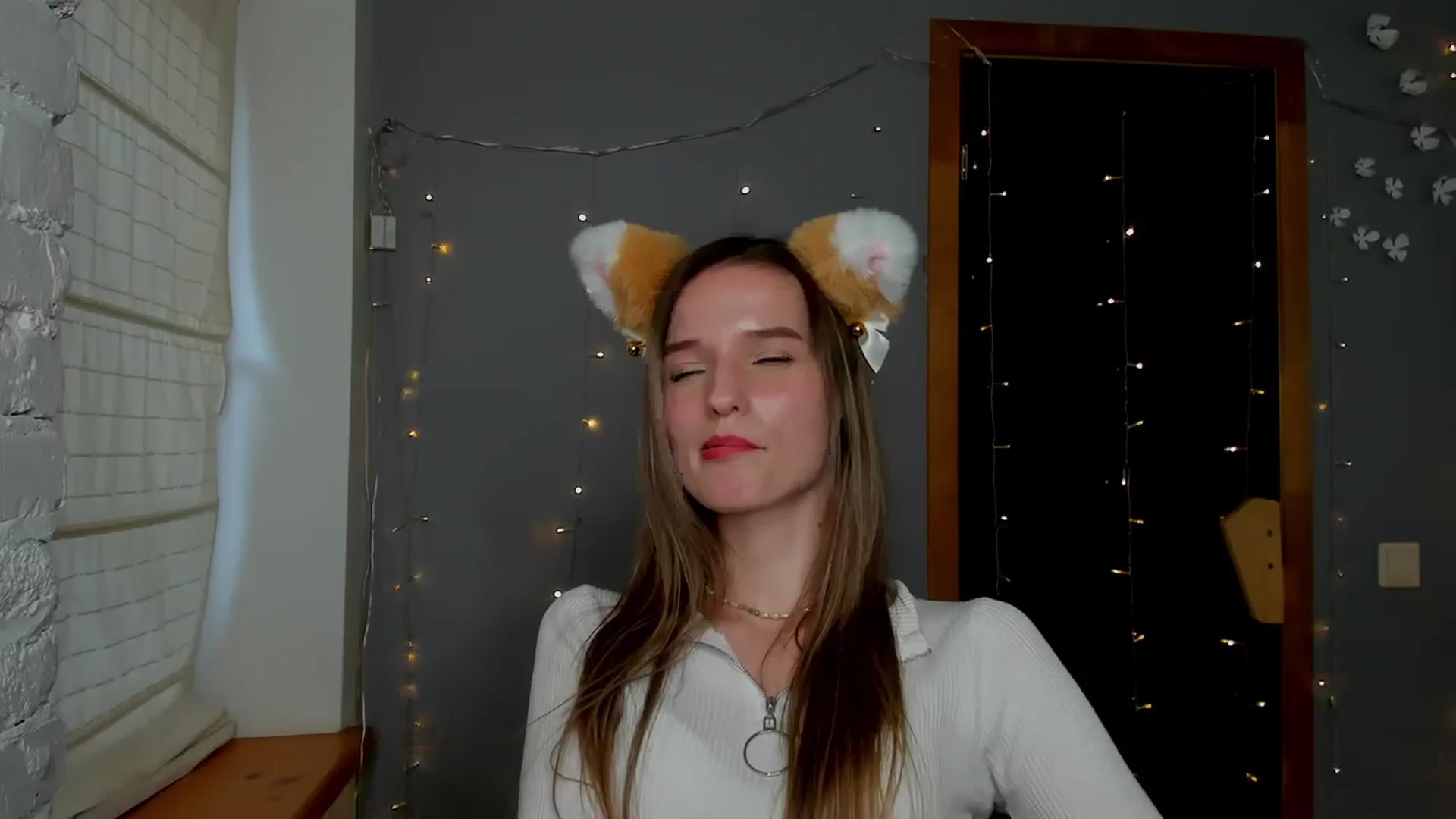 Gallery image thumbnail from NadyaMoons's myfreecams stream on, 04/15/2024, 10:10 image 18 of 20