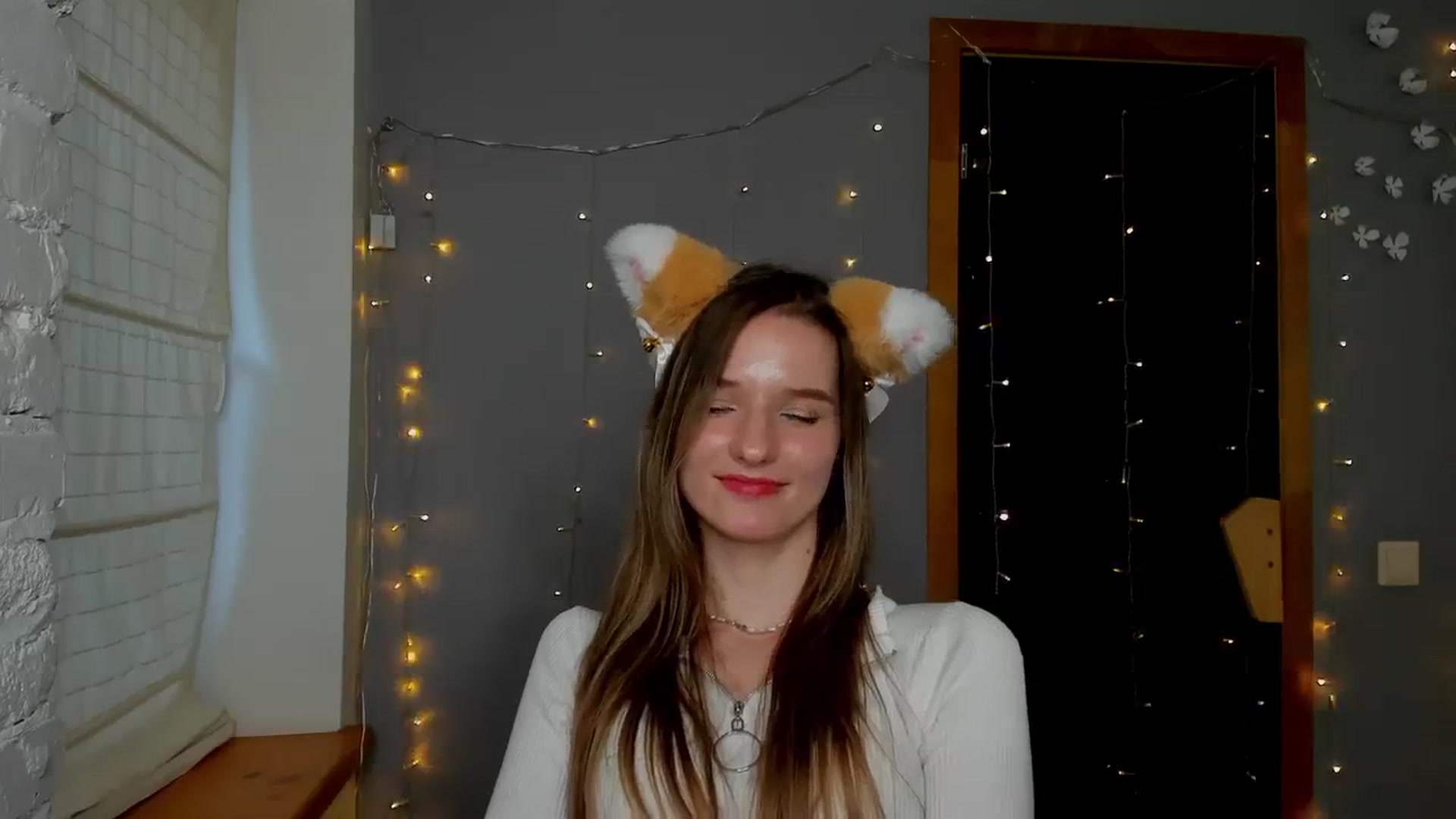 Gallery image thumbnail from NadyaMoons's myfreecams stream on, 04/15/2024, 10:10 image 13 of 20