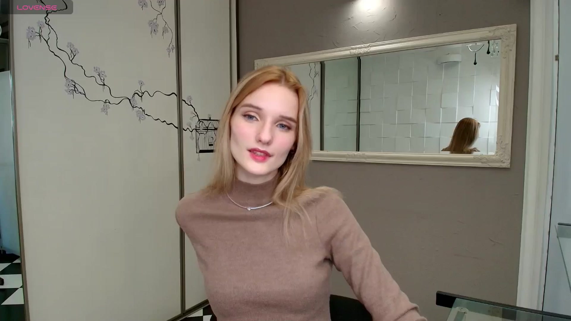 Gallery image thumbnail from NadyaMoons's myfreecams stream on, 12/20/2024, 13:41 image 8 of 20