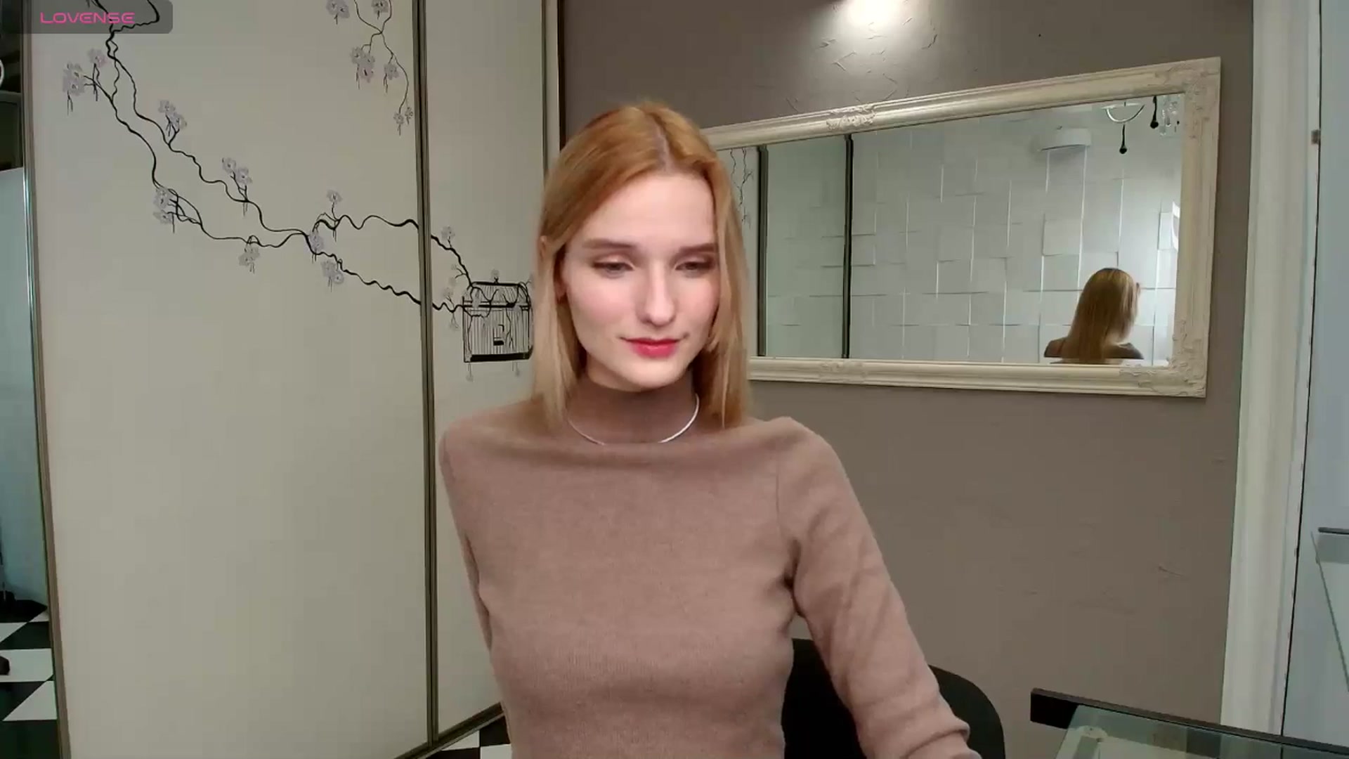Gallery image thumbnail from NadyaMoons's myfreecams stream on, 12/20/2024, 13:41 image 15 of 20