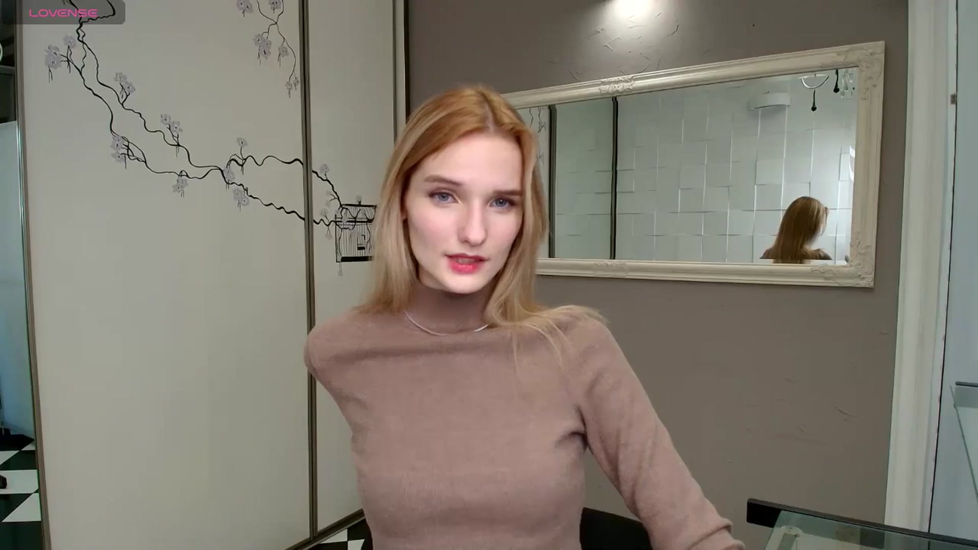 Gallery image thumbnail from NadyaMoons's myfreecams stream on, 12/20/2024, 13:41 image 7 of 20