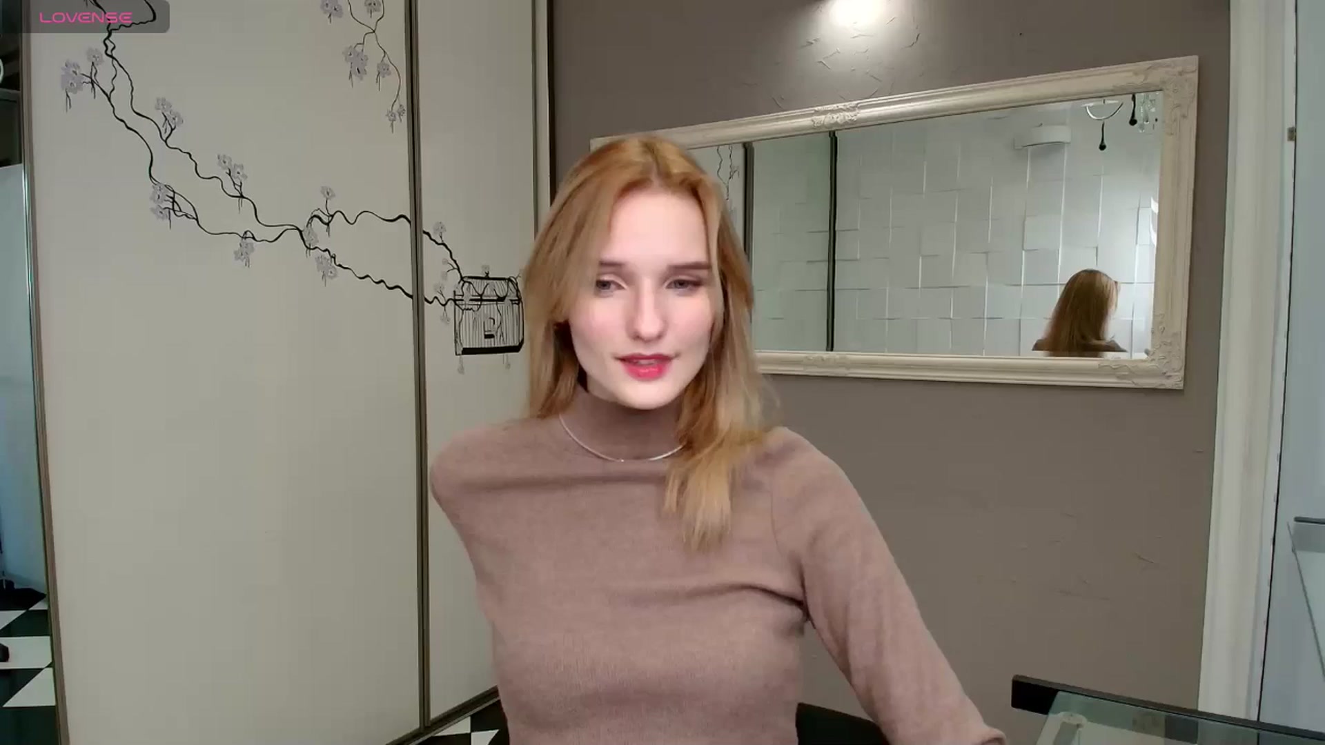 Gallery image thumbnail from NadyaMoons's myfreecams stream on, 12/20/2024, 13:41 image 5 of 20