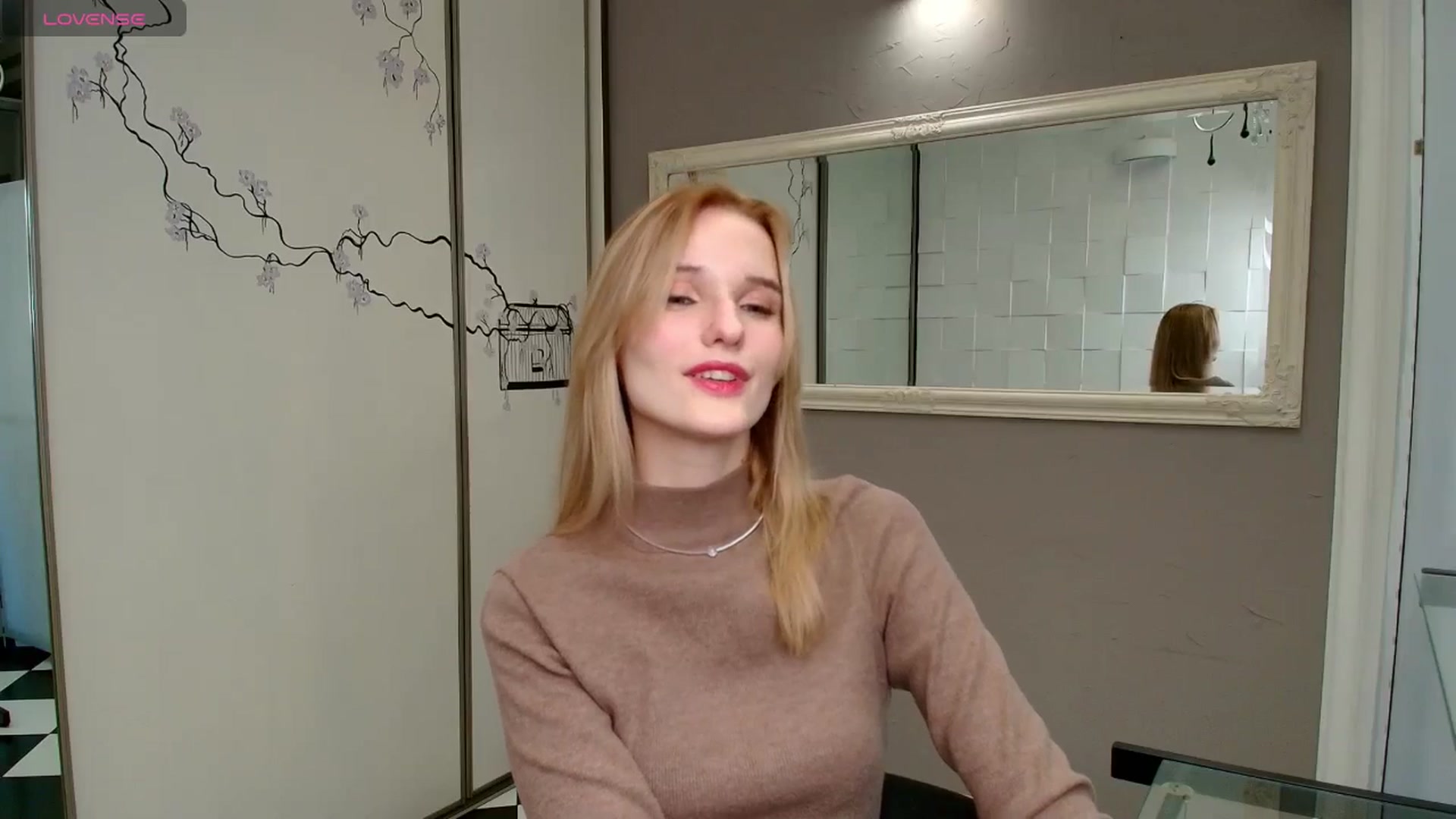 Gallery image thumbnail from NadyaMoons's myfreecams stream on, 12/20/2024, 13:41 image 3 of 20