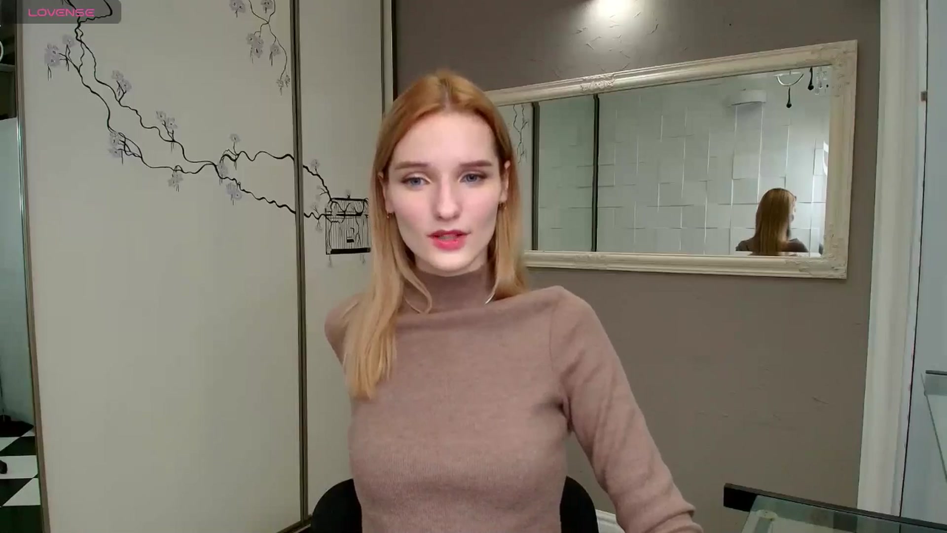Gallery image thumbnail from NadyaMoons's myfreecams stream on, 12/20/2024, 13:56 image 9 of 20