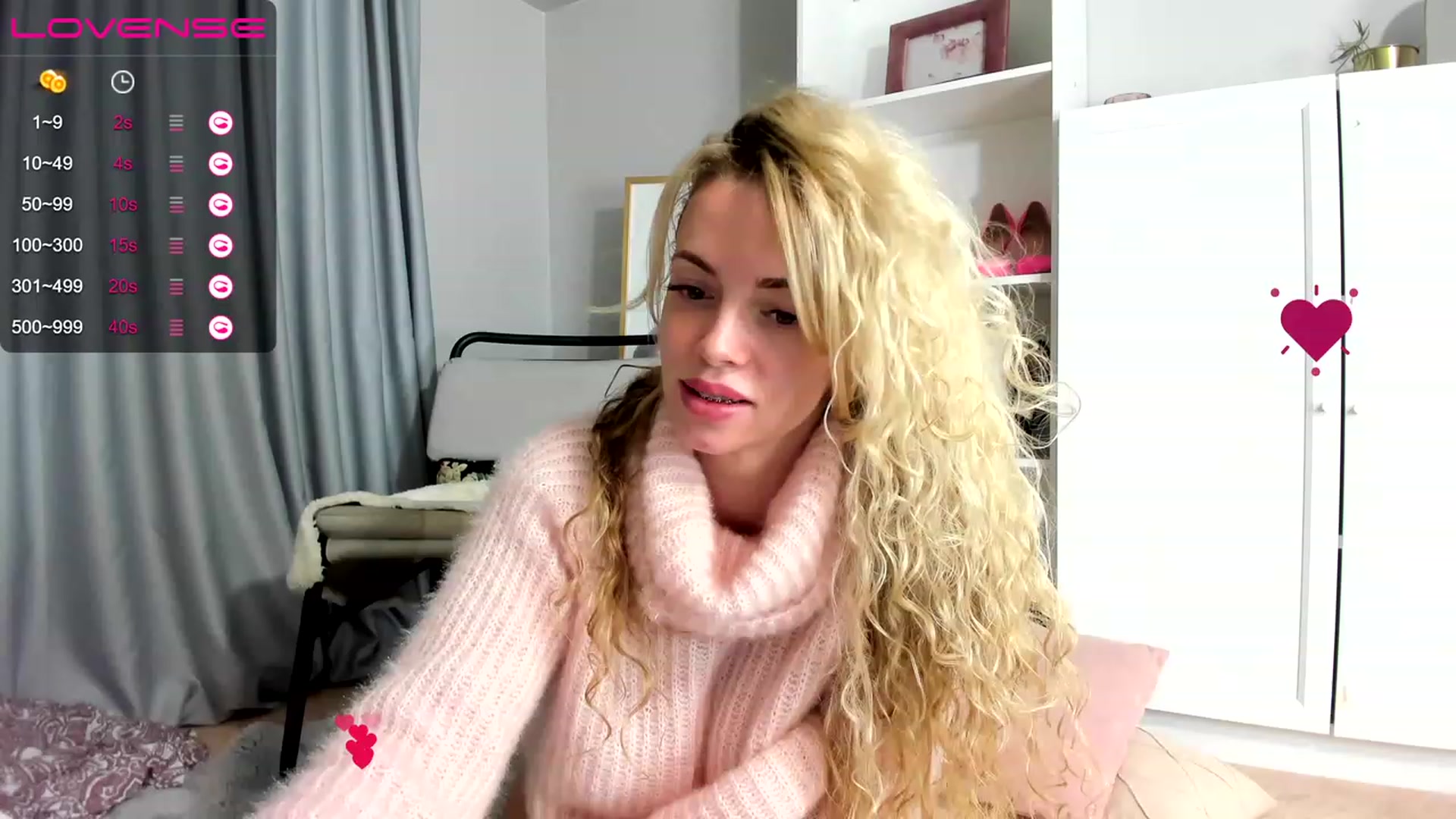 Gallery image thumbnail from Nadyasoft's myfreecams stream on, 11/28/2022, 15:17 image 15 of 20