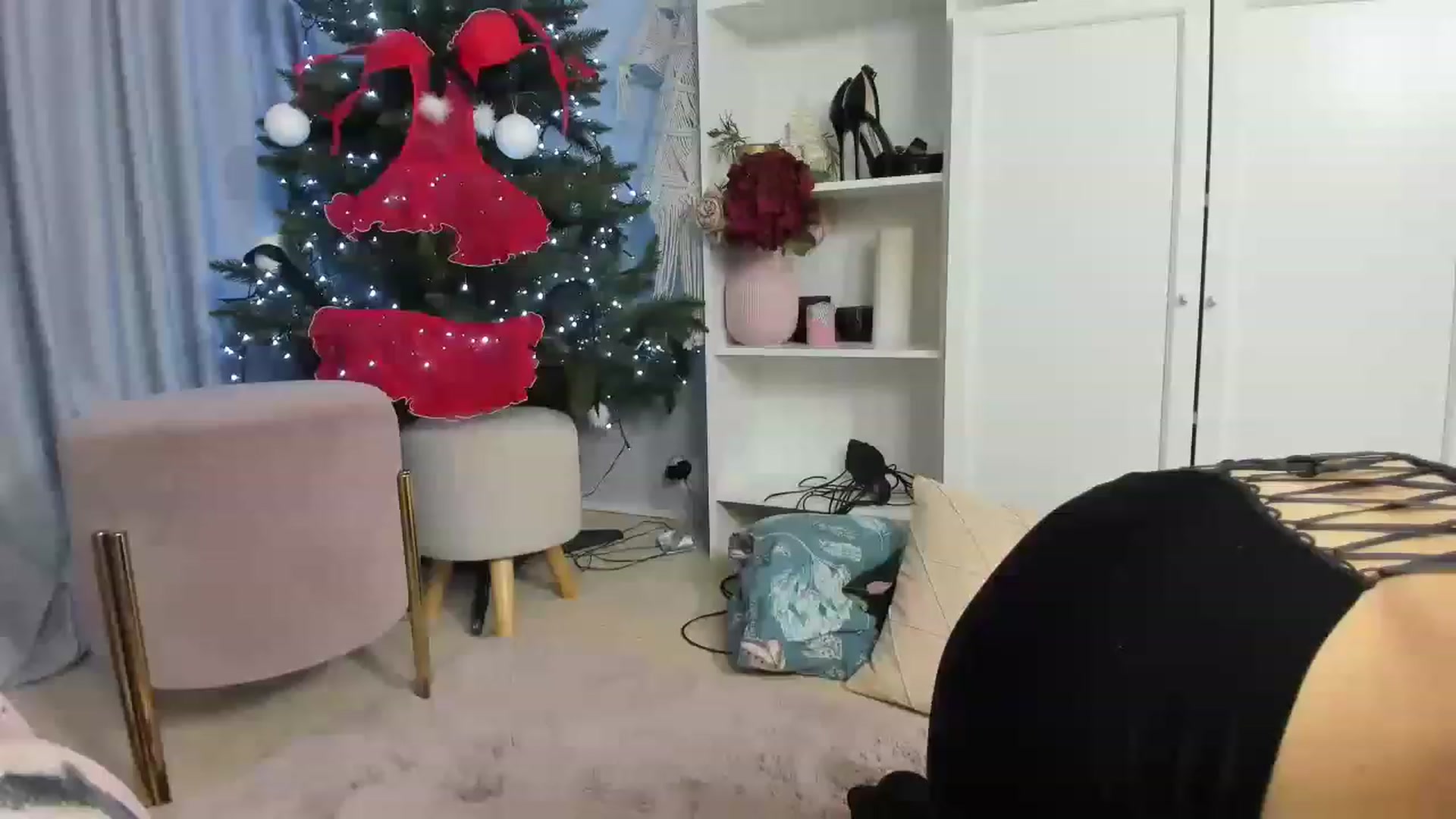 Gallery image thumbnail from Nadyasoft's myfreecams stream on, 12/11/2022, 15:52 image 8 of 20