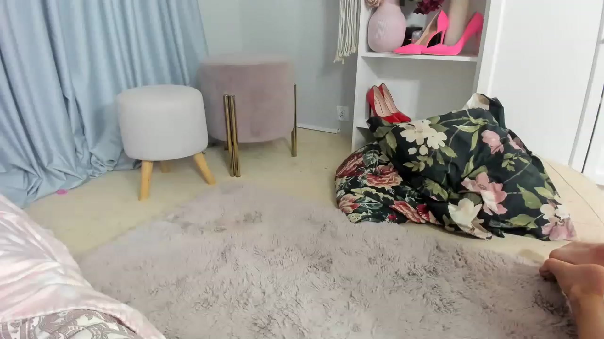 Gallery image thumbnail from Nadyasoft's myfreecams stream on, 01/18/2023, 14:04 image 8 of 20