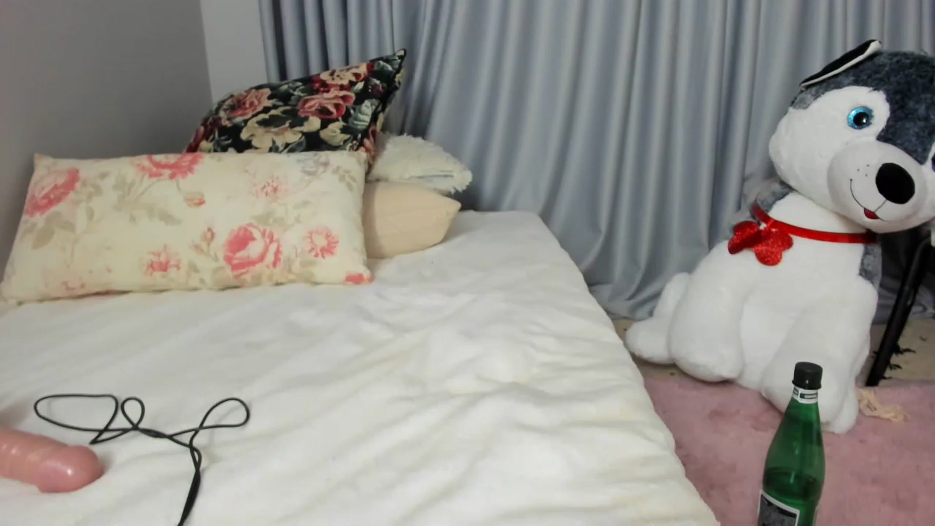 Gallery image thumbnail from Nadyasoft's myfreecams stream on, 02/22/2023, 18:22 image 3 of 20