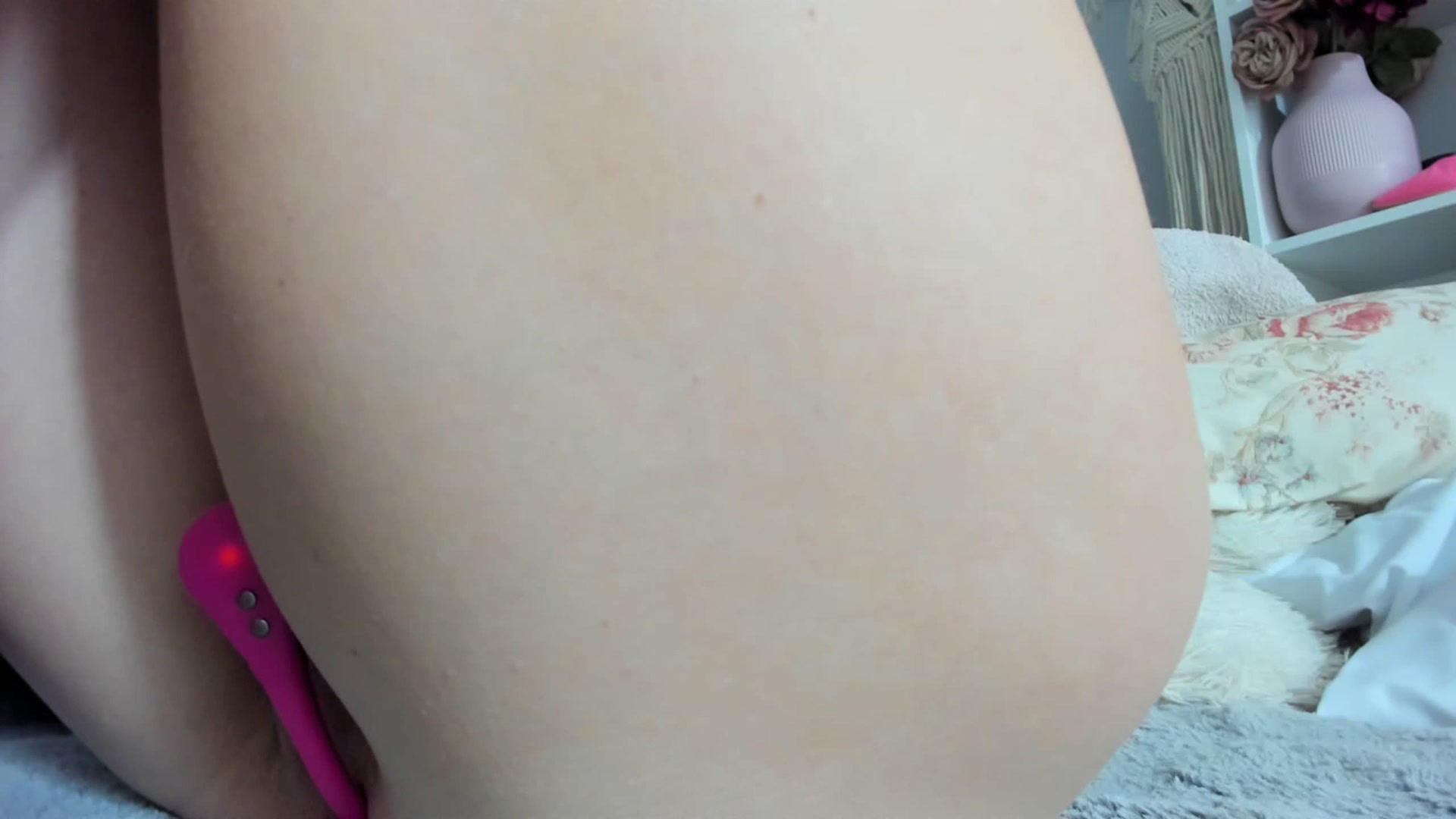 Gallery image thumbnail from Nadyasoft's myfreecams stream on, 02/24/2023, 17:56 image 12 of 20