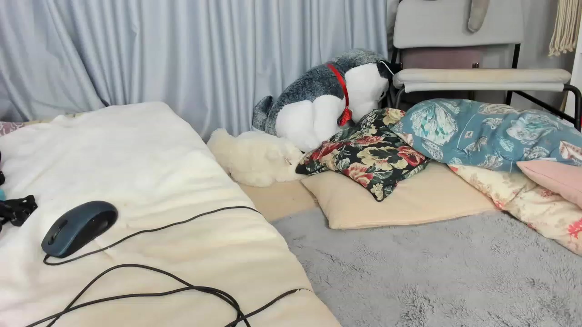 Gallery image thumbnail from Nadyasoft's myfreecams stream on, 03/08/2023, 17:29 image 12 of 20
