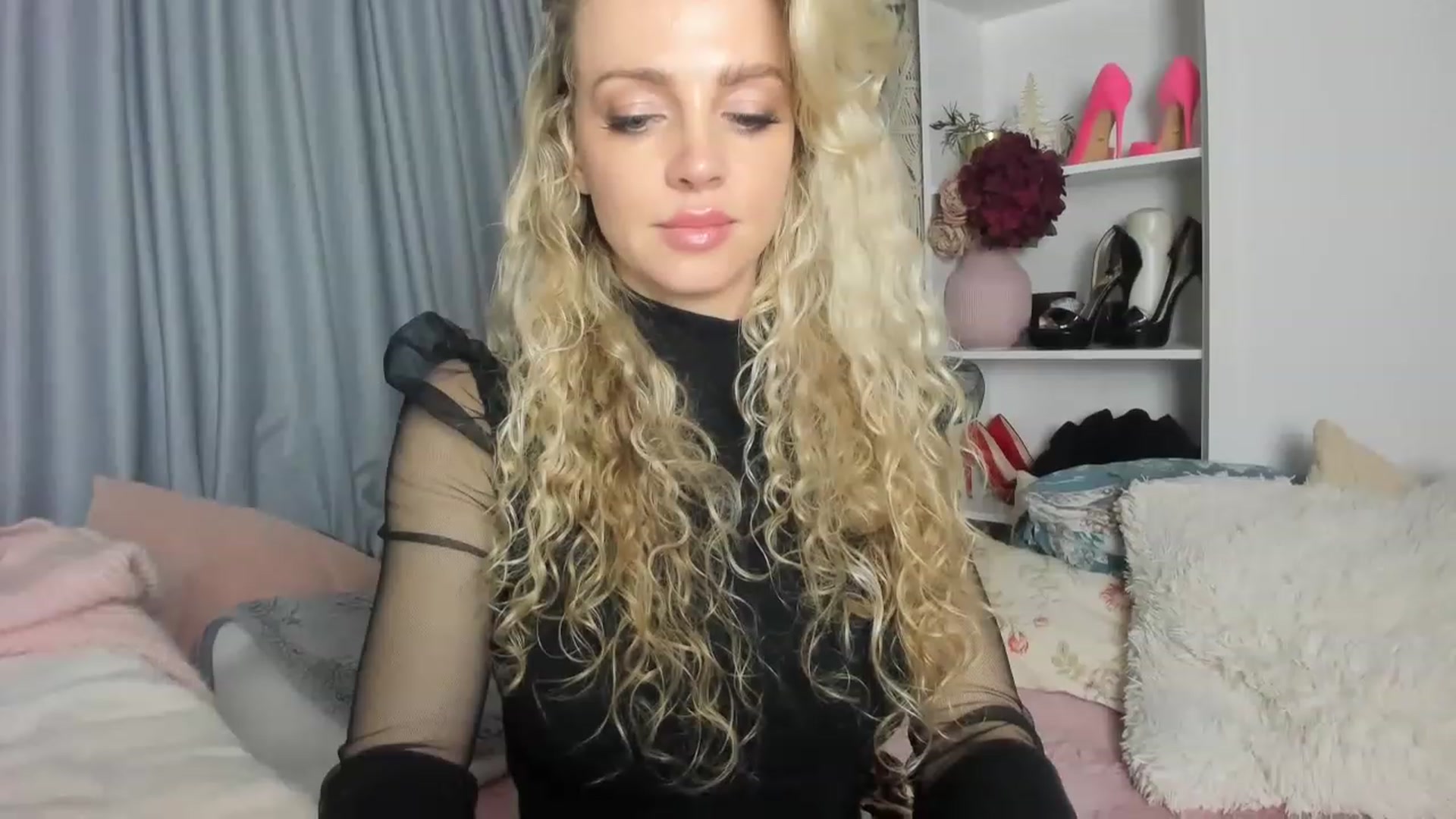 Gallery image thumbnail from Nadyasoft's myfreecams stream on, 03/15/2023, 17:18 image 20 of 20