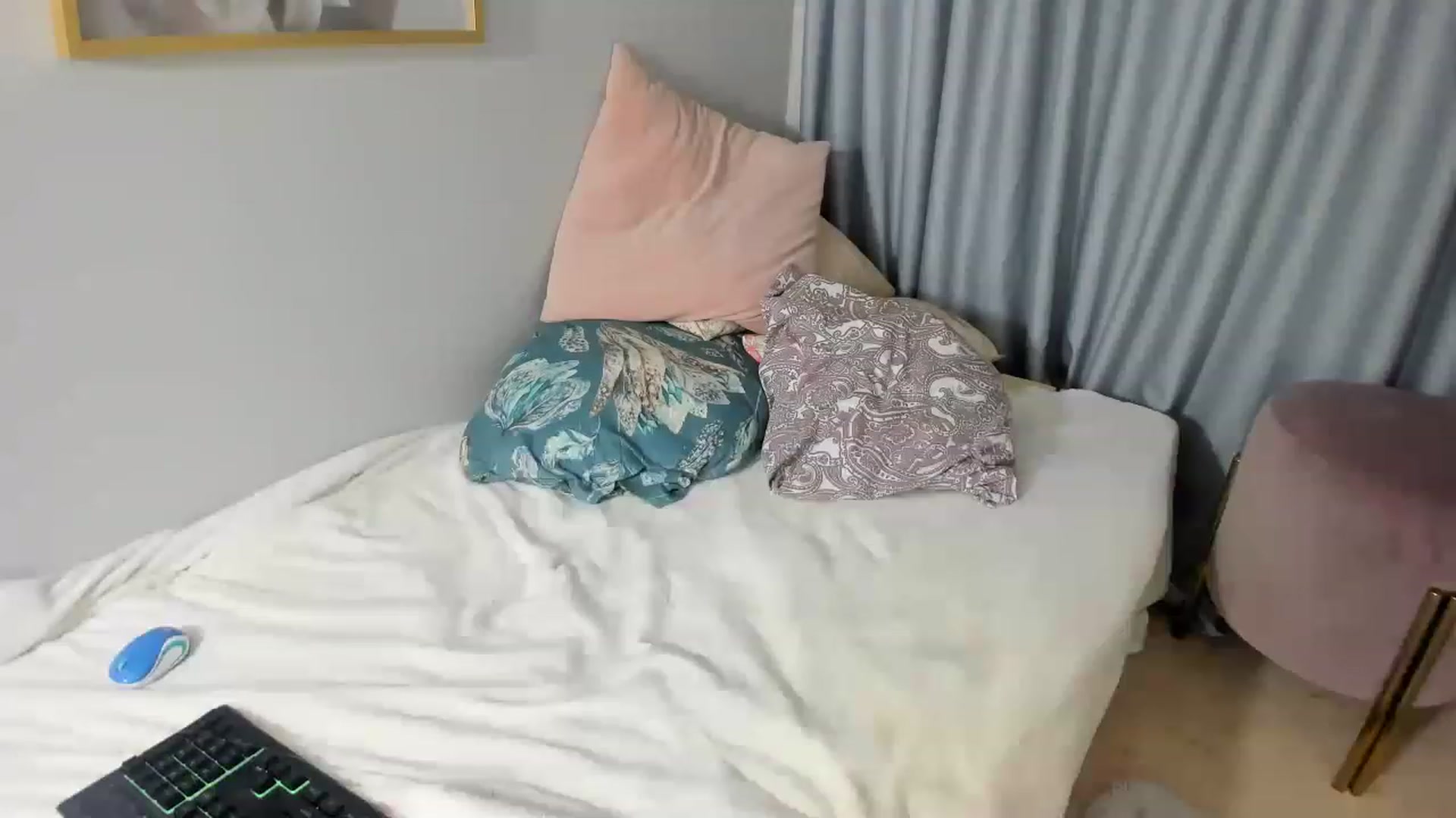 Gallery image thumbnail from Nadyasoft's myfreecams stream on, 04/27/2023, 14:59 image 10 of 20