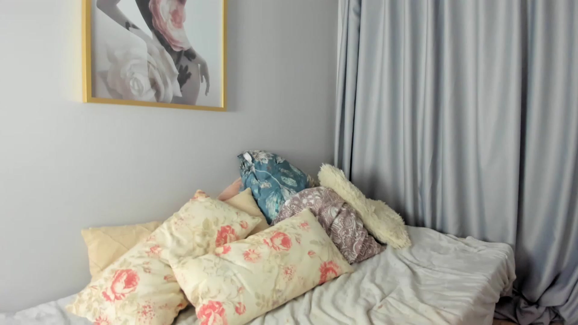 Gallery image thumbnail from Nadyasoft's myfreecams stream on, 06/18/2023, 13:38 image 20 of 20