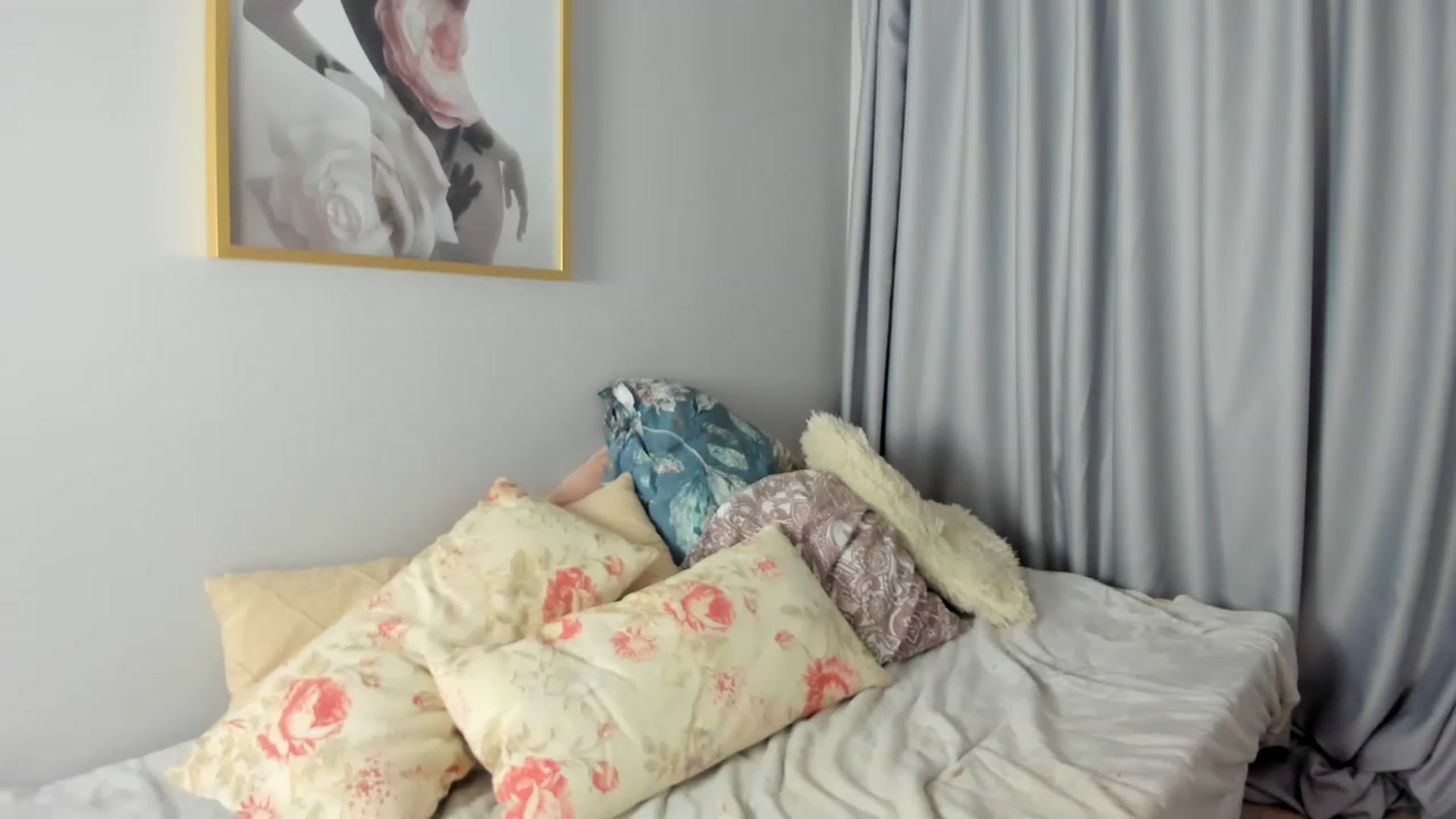 Gallery image thumbnail from Nadyasoft's myfreecams stream on, 06/18/2023, 13:38 image 18 of 20