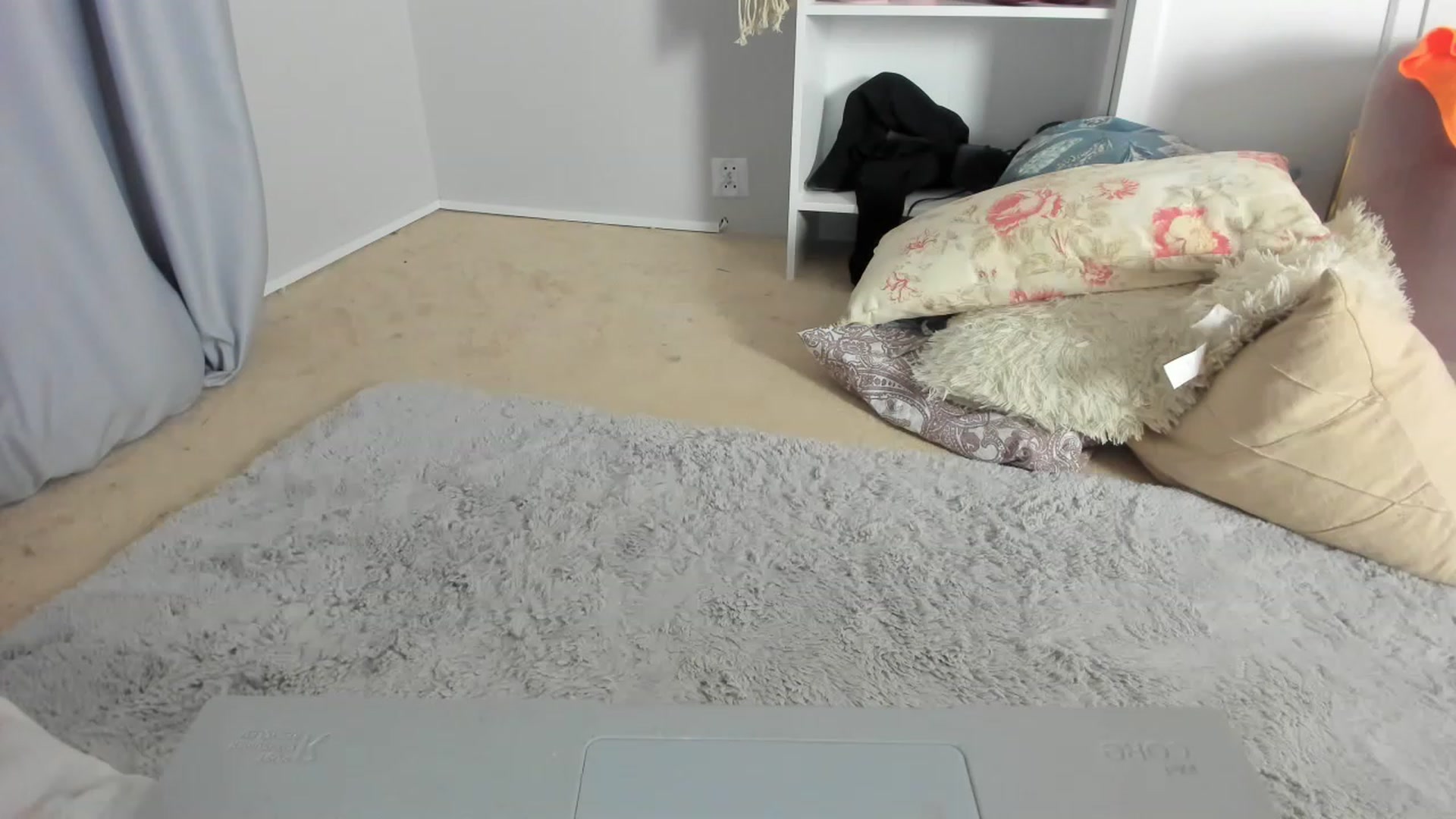 Gallery image thumbnail from Nadyasoft's myfreecams stream on, 06/21/2023, 15:47 image 19 of 20
