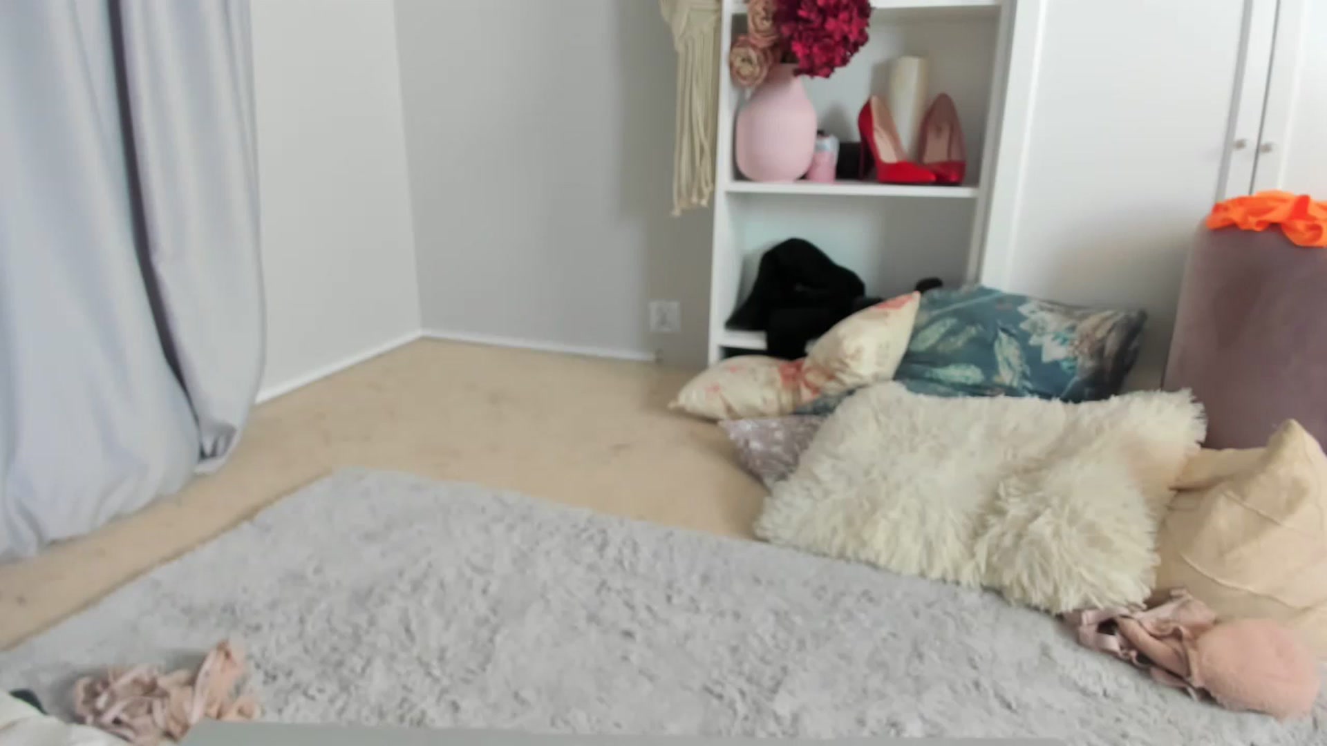 Gallery image thumbnail from Nadyasoft's myfreecams stream on, 06/22/2023, 11:03 image 17 of 20