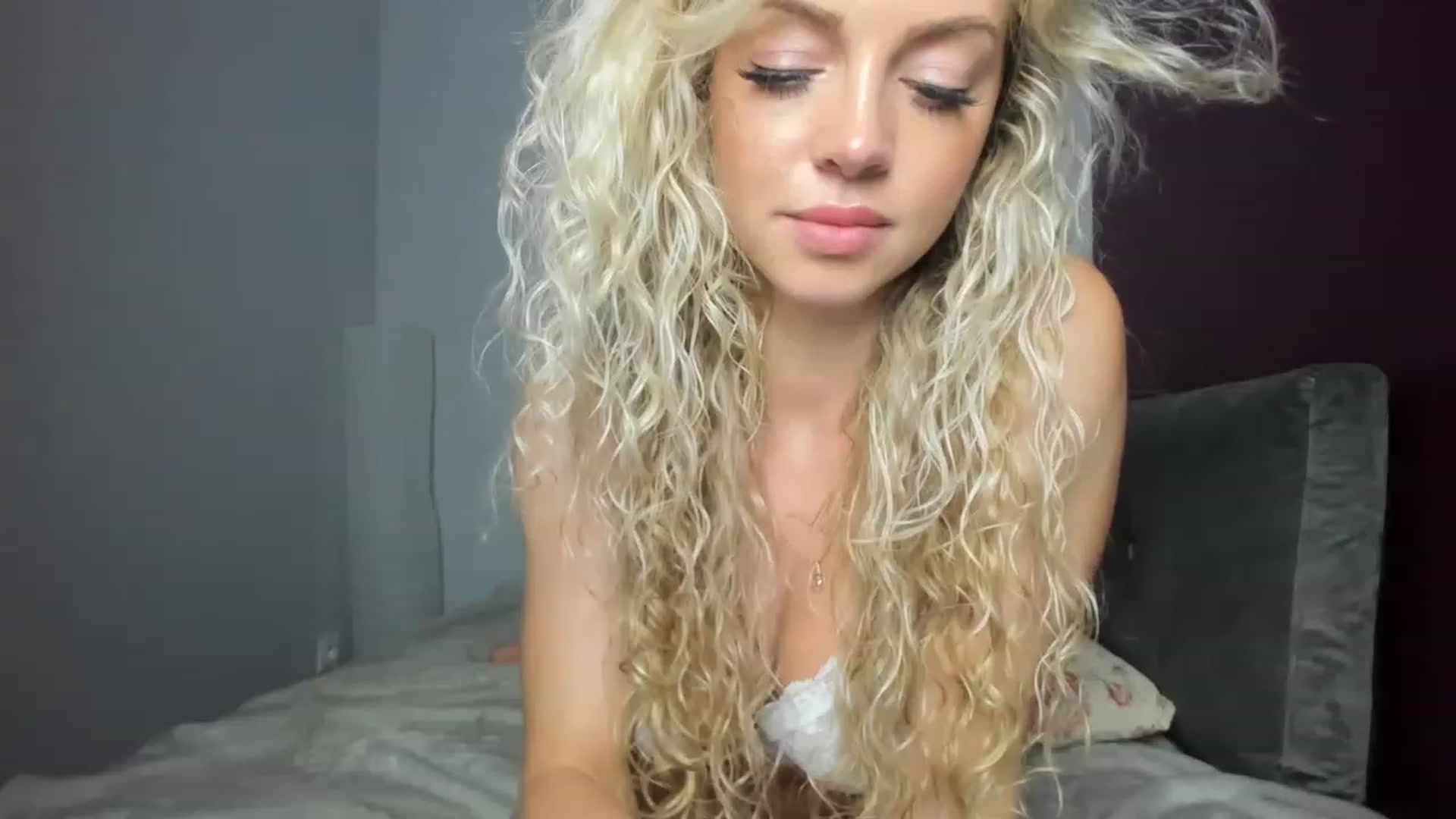 Gallery image thumbnail from Nadyasoft's myfreecams stream on, 07/17/2023, 11:53 image 10 of 20