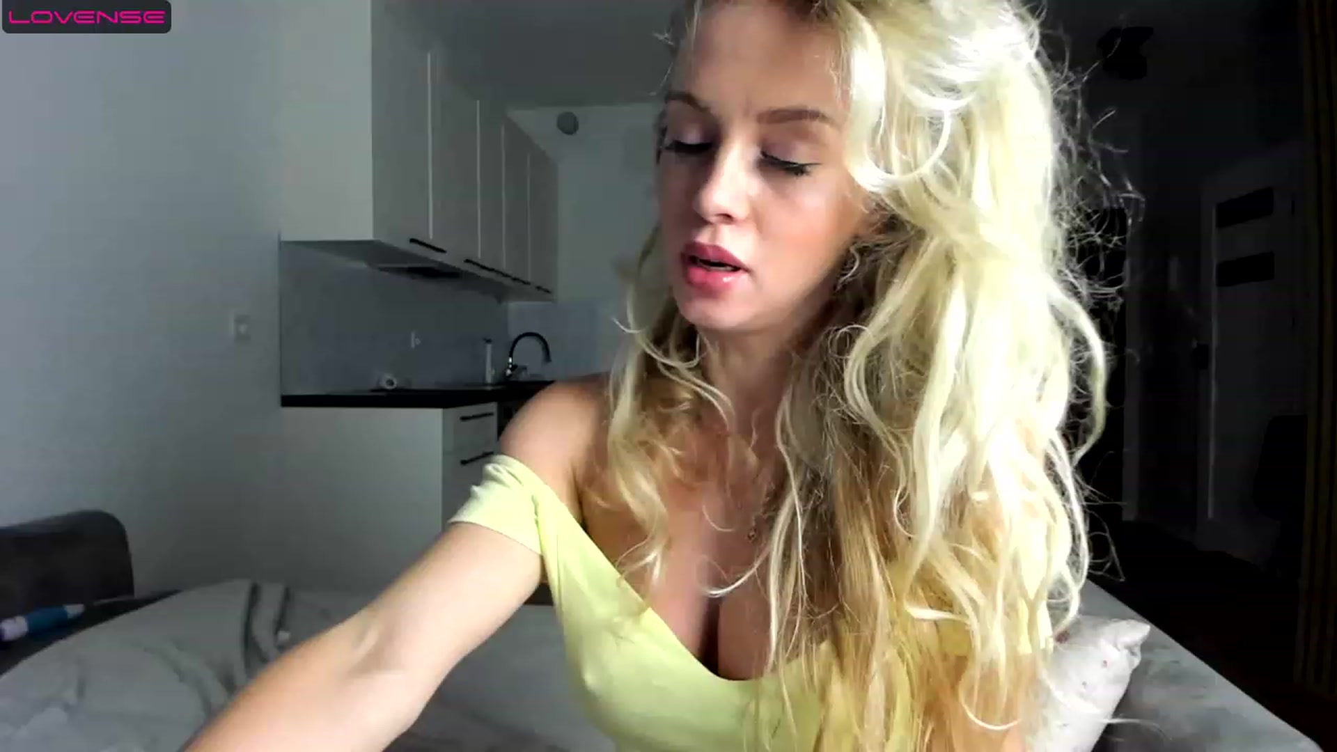 Gallery image thumbnail from Nadyasoft's myfreecams stream on, 07/27/2023, 15:29 image 3 of 20