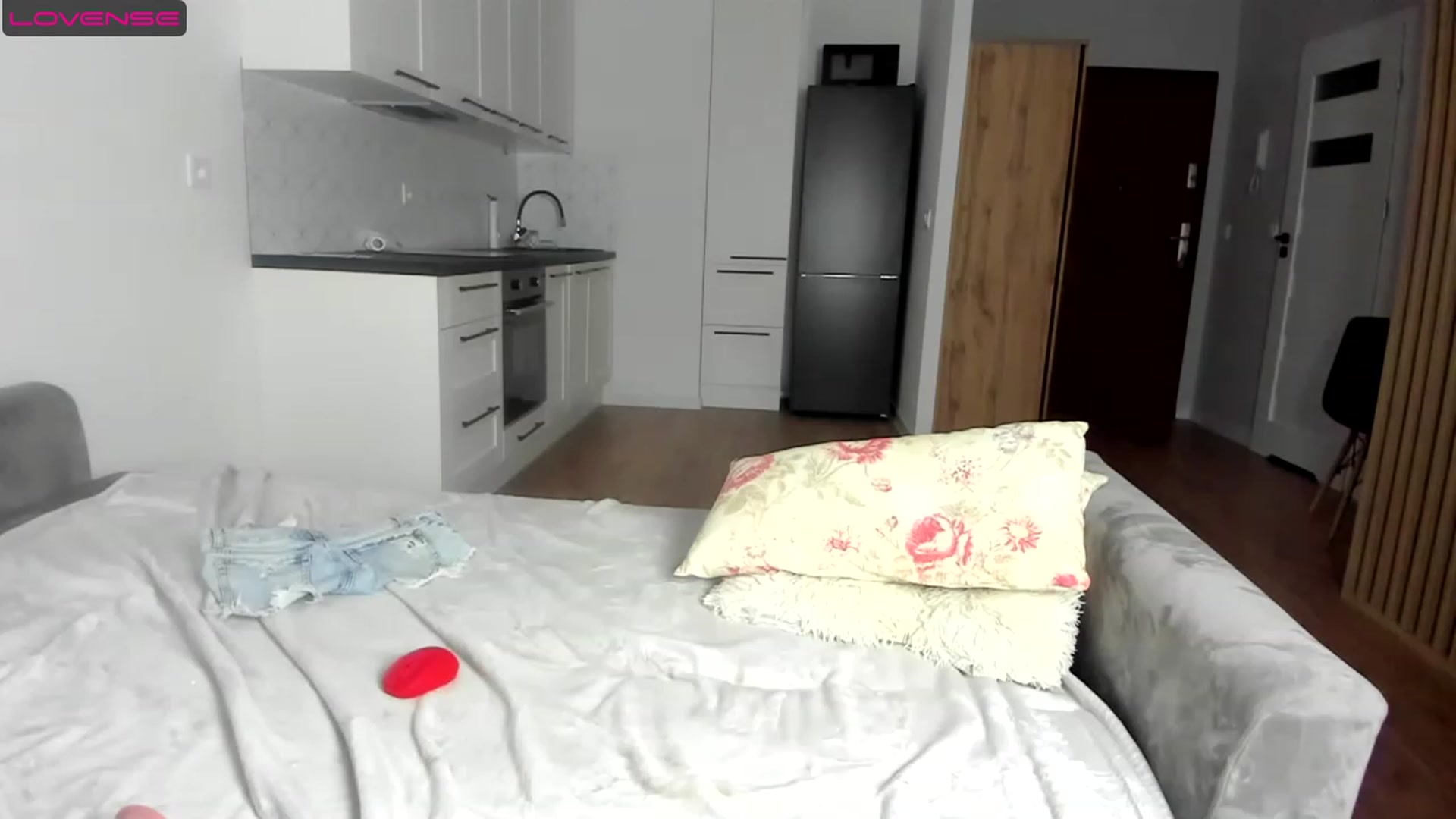 Gallery image thumbnail from Nadyasoft's myfreecams stream on, 07/28/2023, 12:49 image 8 of 20
