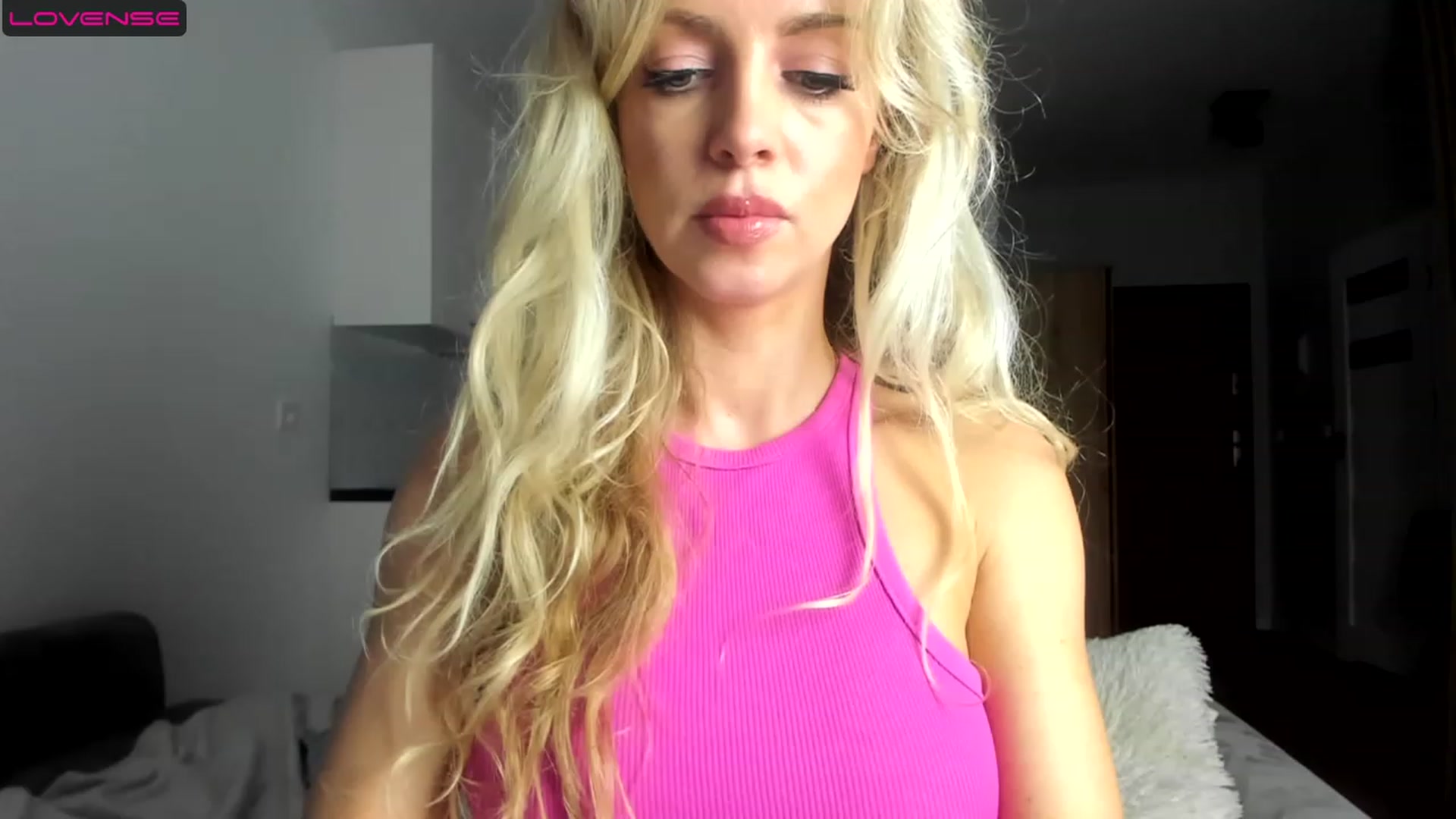 Gallery image thumbnail from Nadyasoft's myfreecams stream on, 07/28/2023, 14:18 image 3 of 20