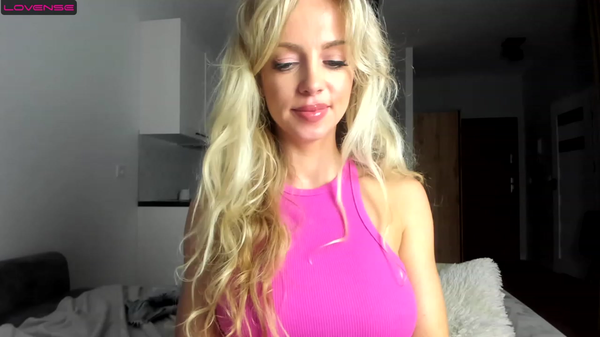 Gallery image thumbnail from Nadyasoft's myfreecams stream on, 07/28/2023, 14:18 image 1 of 20
