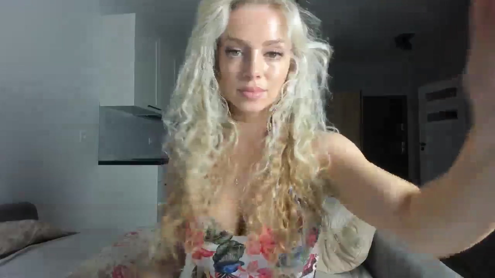 Gallery image thumbnail from Nadyasoft's myfreecams stream on, 08/16/2023, 14:42 image 8 of 20