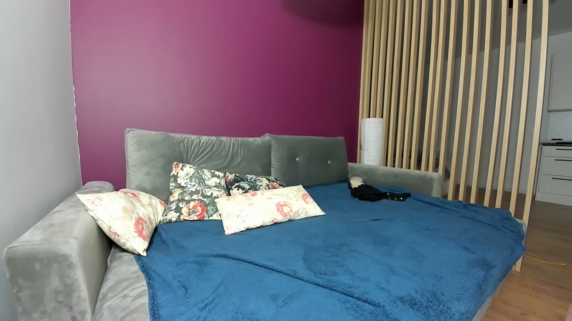 Gallery image thumbnail from Nadyasoft's myfreecams stream on, 10/19/2023, 17:58 image 6 of 20