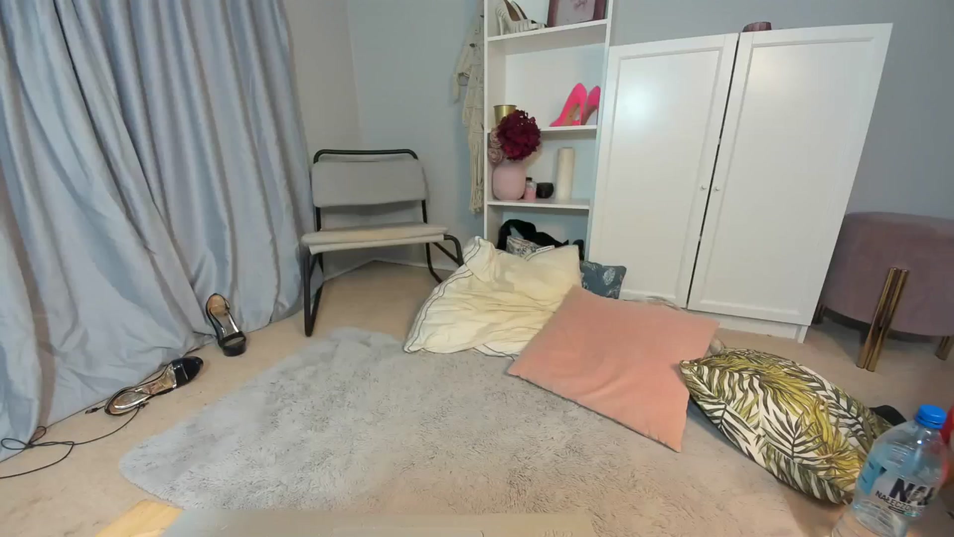 Gallery image thumbnail from Nadyasoft's myfreecams stream on, 12/11/2023, 14:57 image 7 of 20