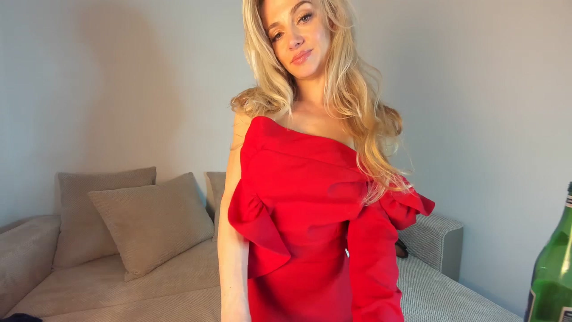 Gallery image thumbnail from Nadyasoft's myfreecams stream on, 01/02/2024, 16:17 image 9 of 20